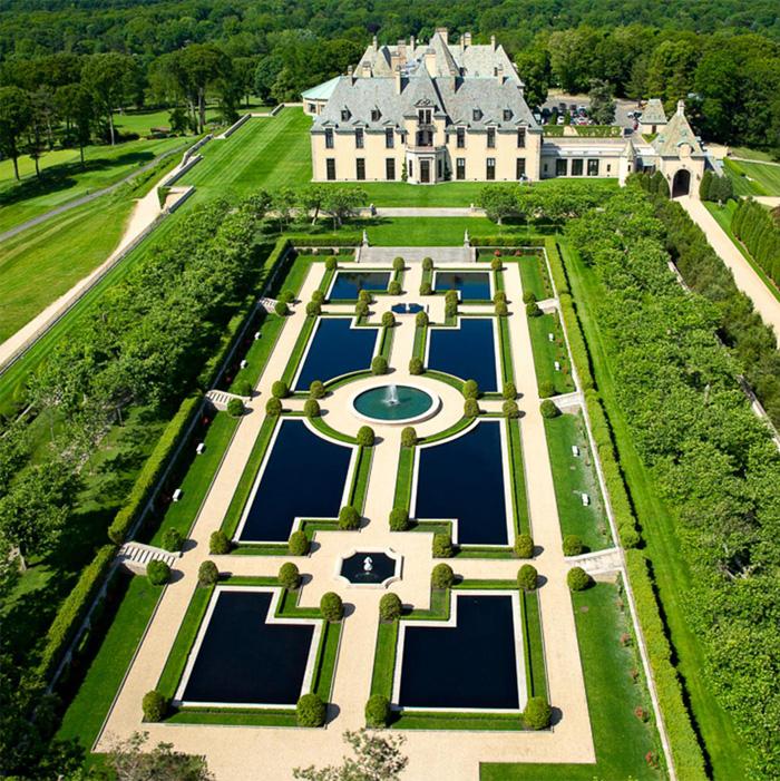 Oheka Castle 109,000 sq ft (10100 sq m) Biggest House in New York State r