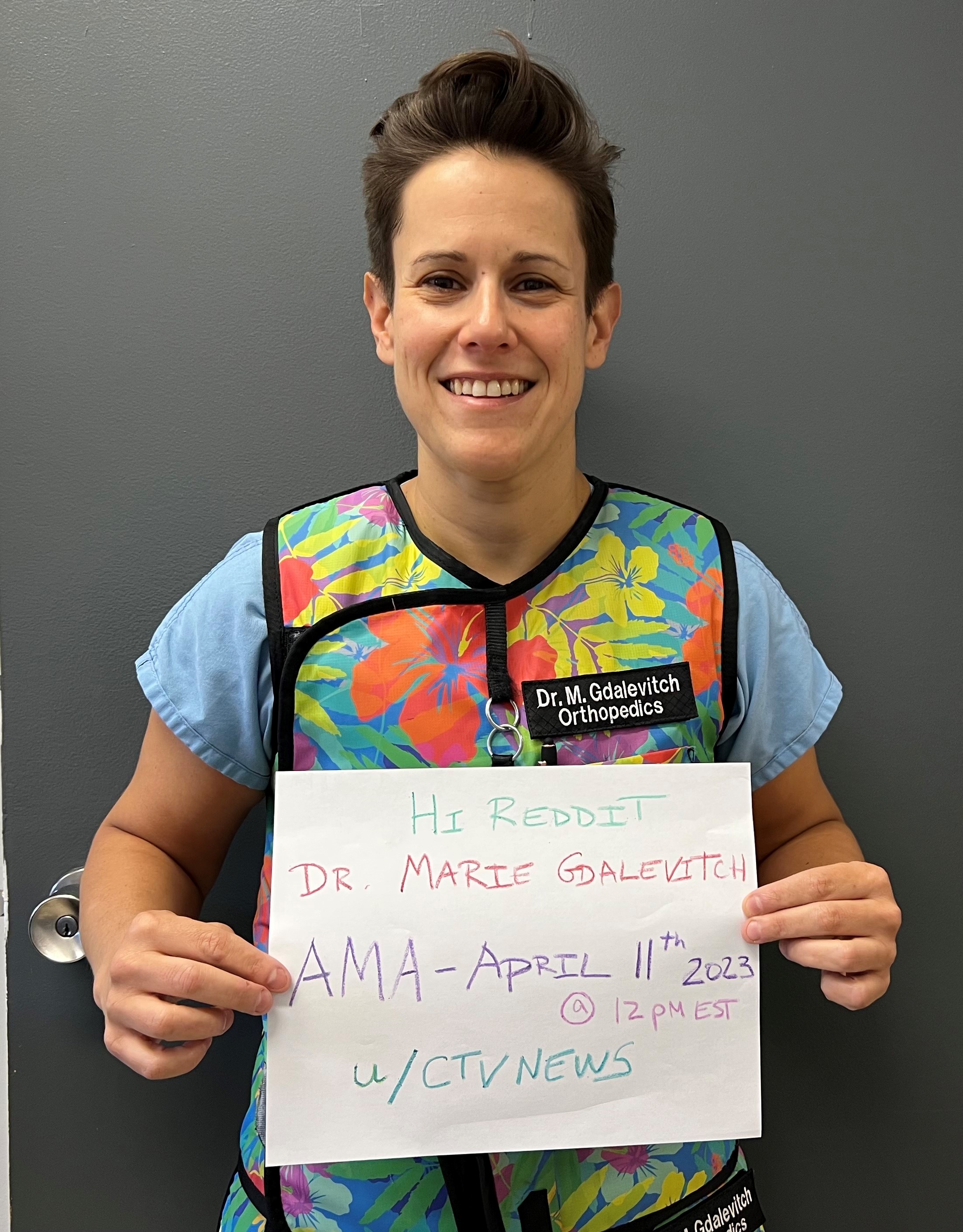 I'm Dr. Marie Gdalevitch, an orthopedic surgeon who conducts cosmetic