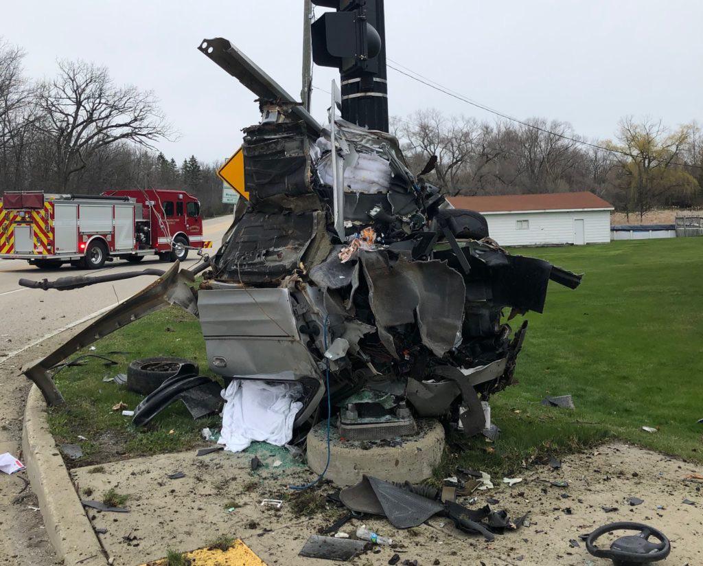 Two fatalities from this single car crash. r/ExtremeCarCrashes