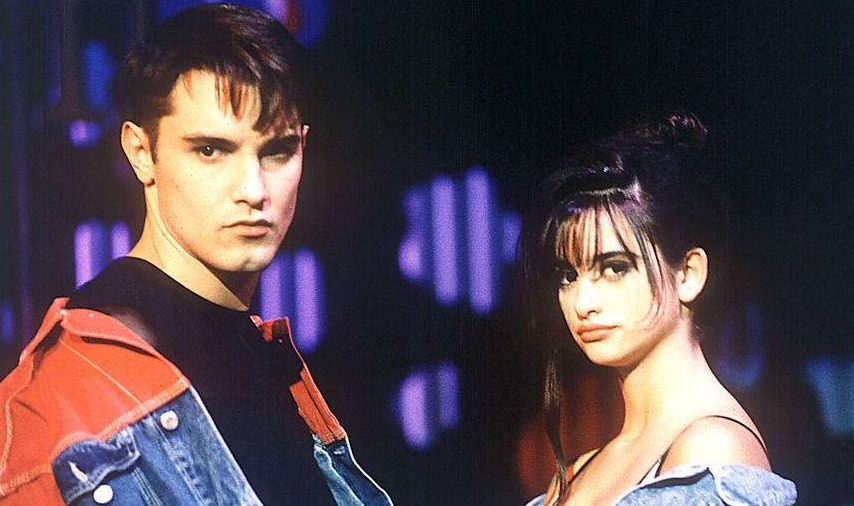 Penelope Cruz and Jesus Vazquez (early 90s) r/OldSchoolCelebs