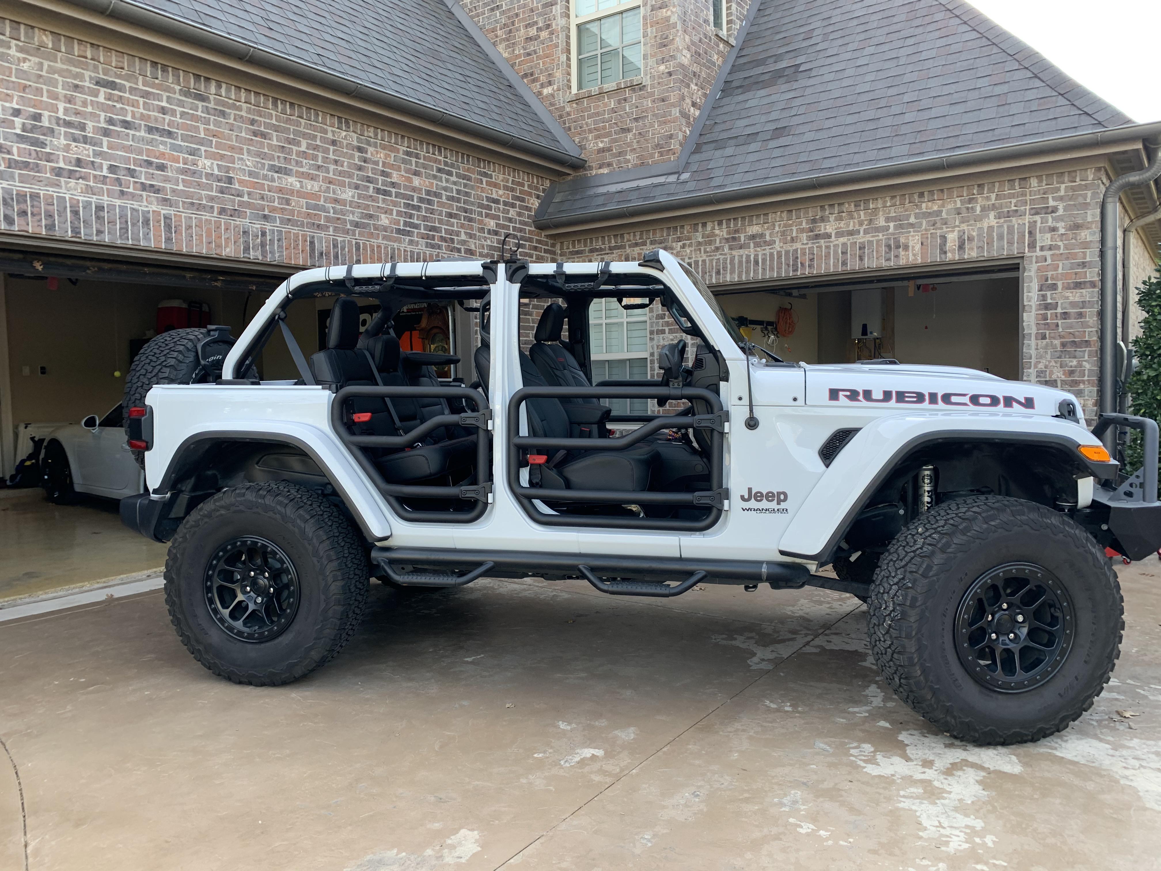 Bought the Jeep, doors and bikini in October. Finally got to put it