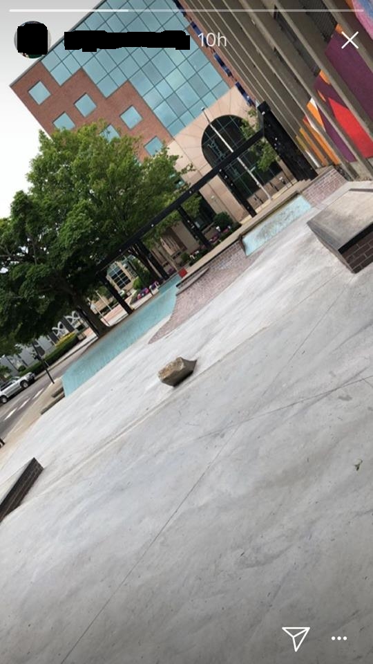 Can anyone help me? Do you know where this skate spot is located? r