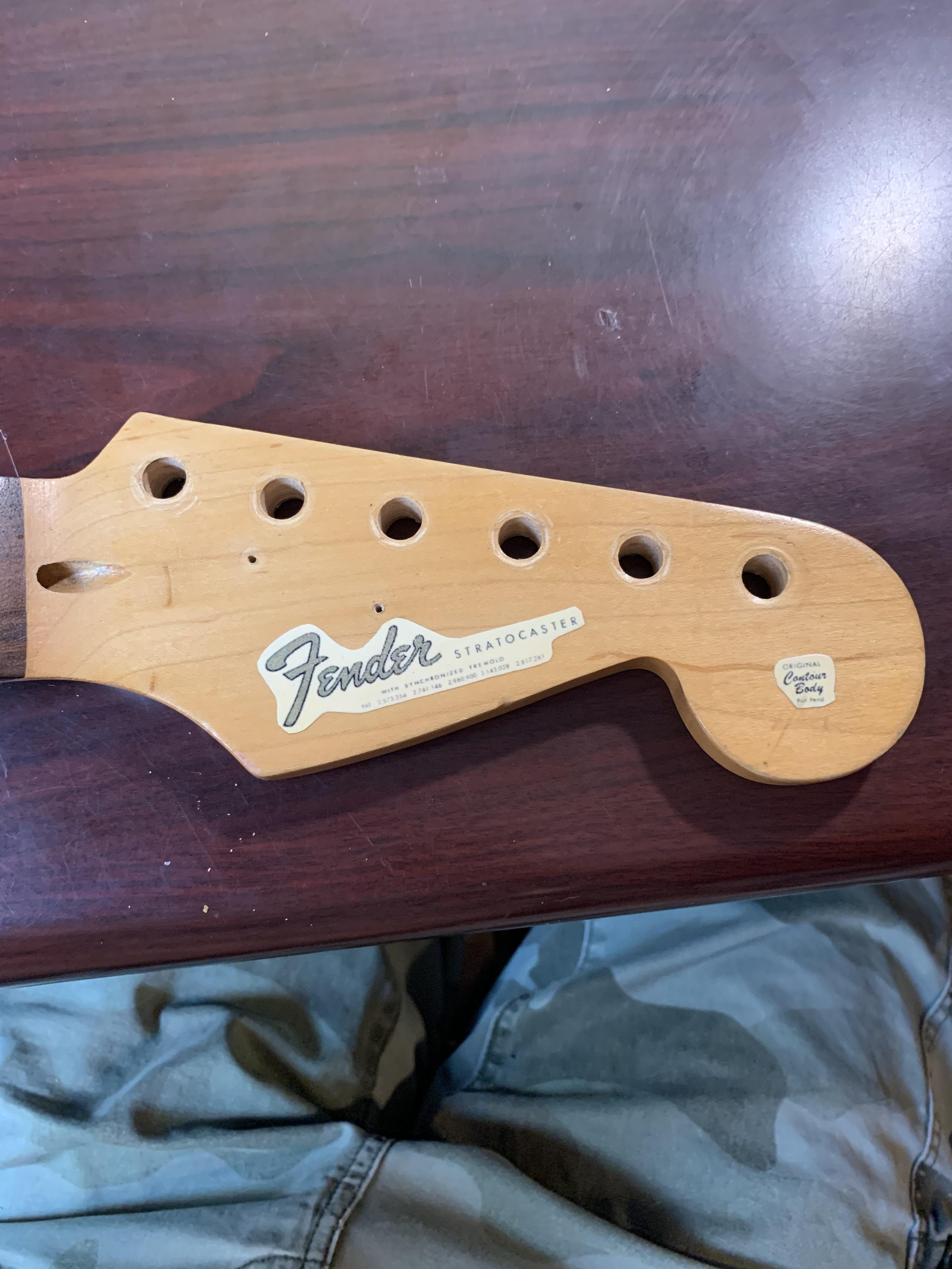 Faux fender neck or real? The decal I am highly suspect of. r/fender