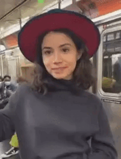 public flasher in train : SweetCandyGirls