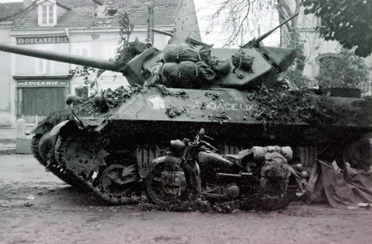 M10 Tank Destroyer 'Audacieux' commanded by secondmaître mécanicien