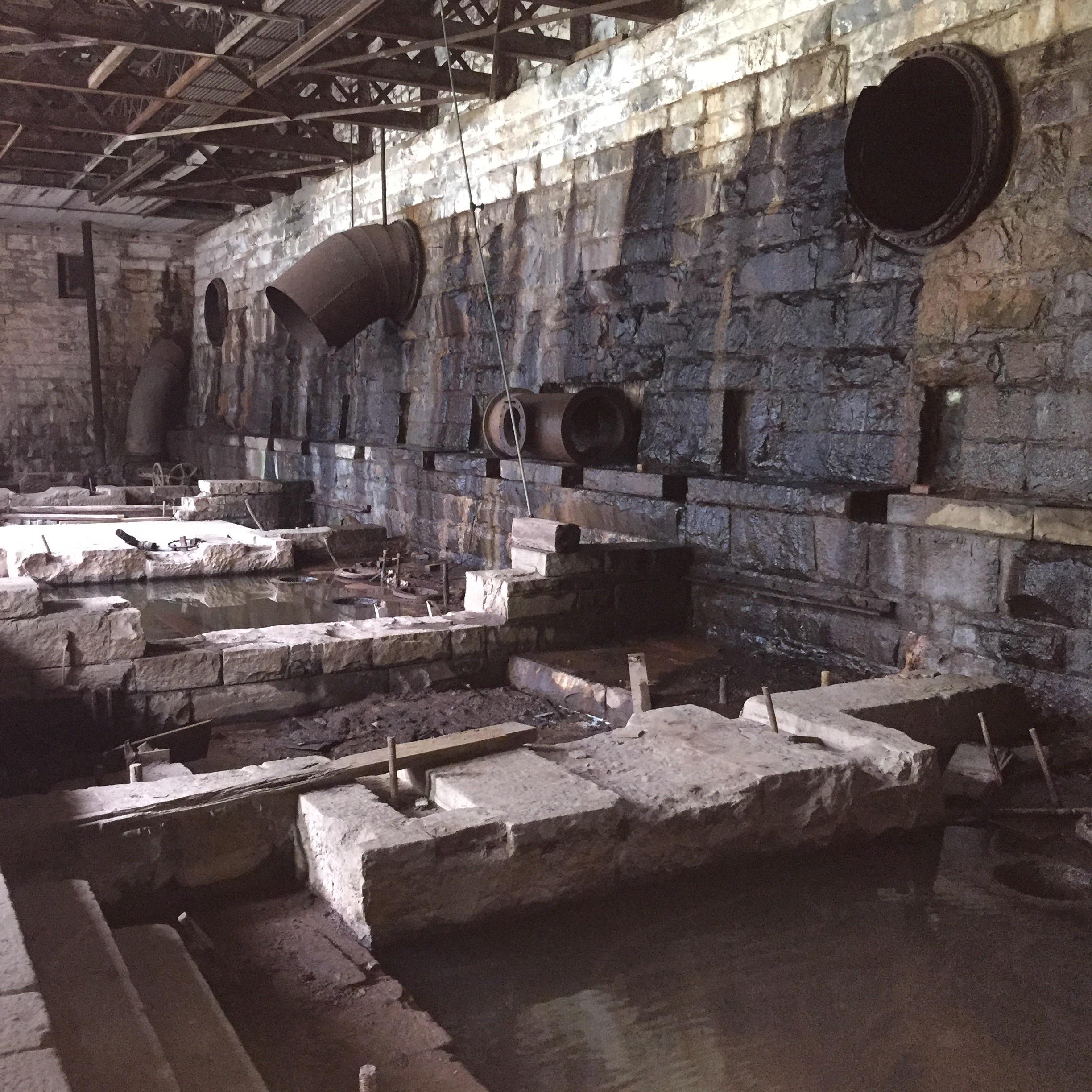 Inside the old pump house building r/rva