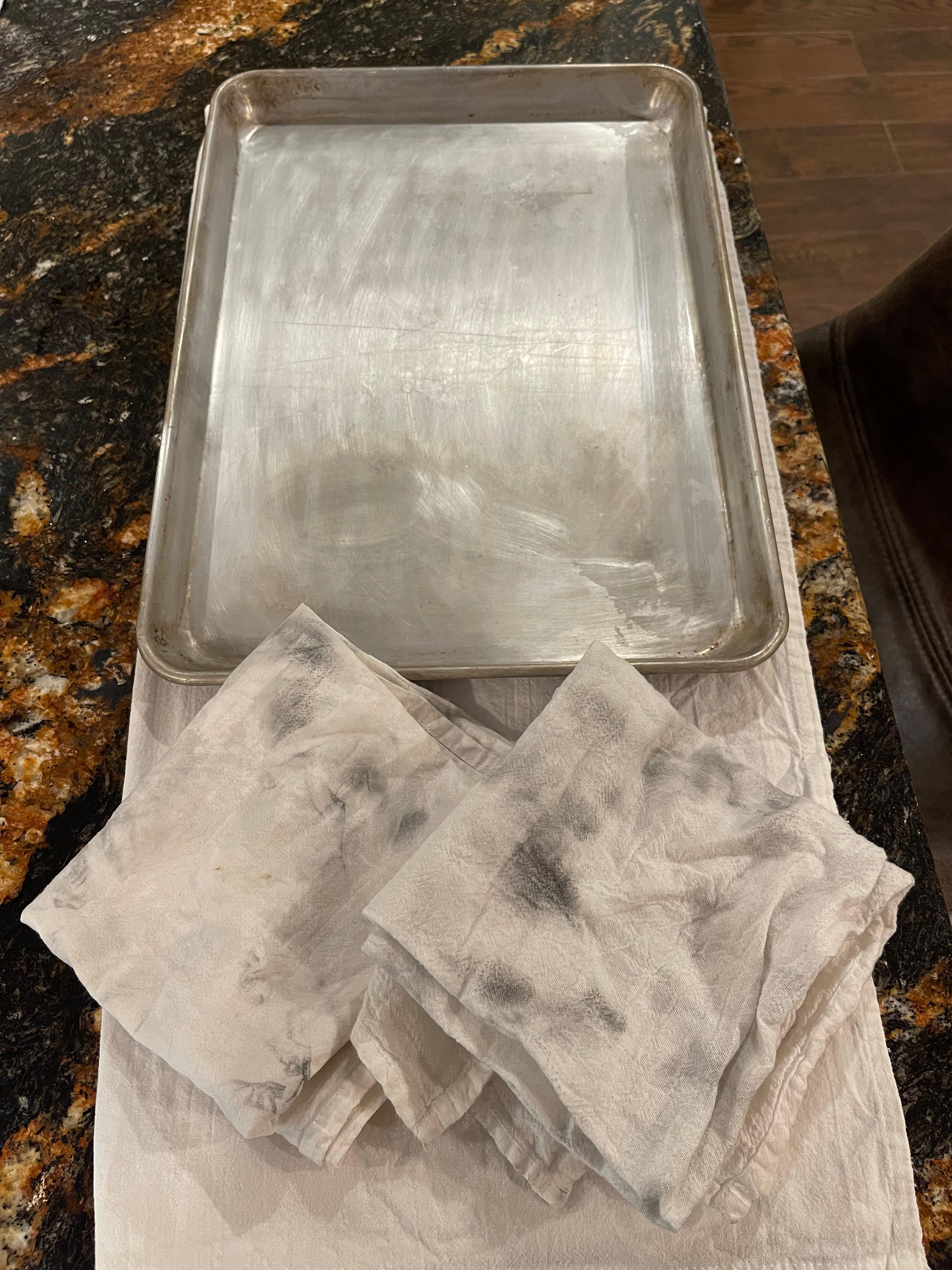 ‪Did I ruin this aluminum sheet pan with Bar Keepers Friend and 0000