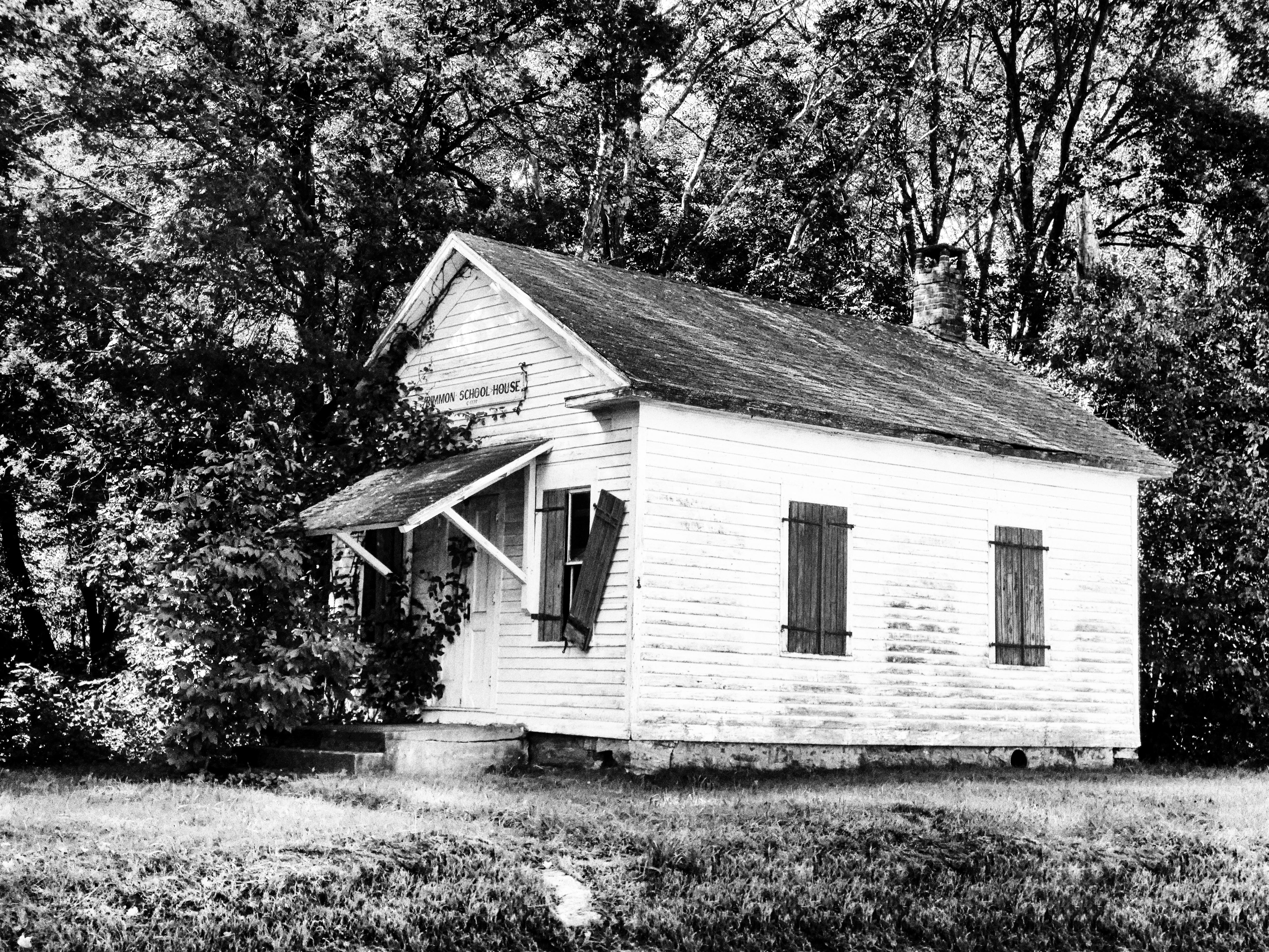 Rimmon School House, Beacon Falls. r/Connecticut