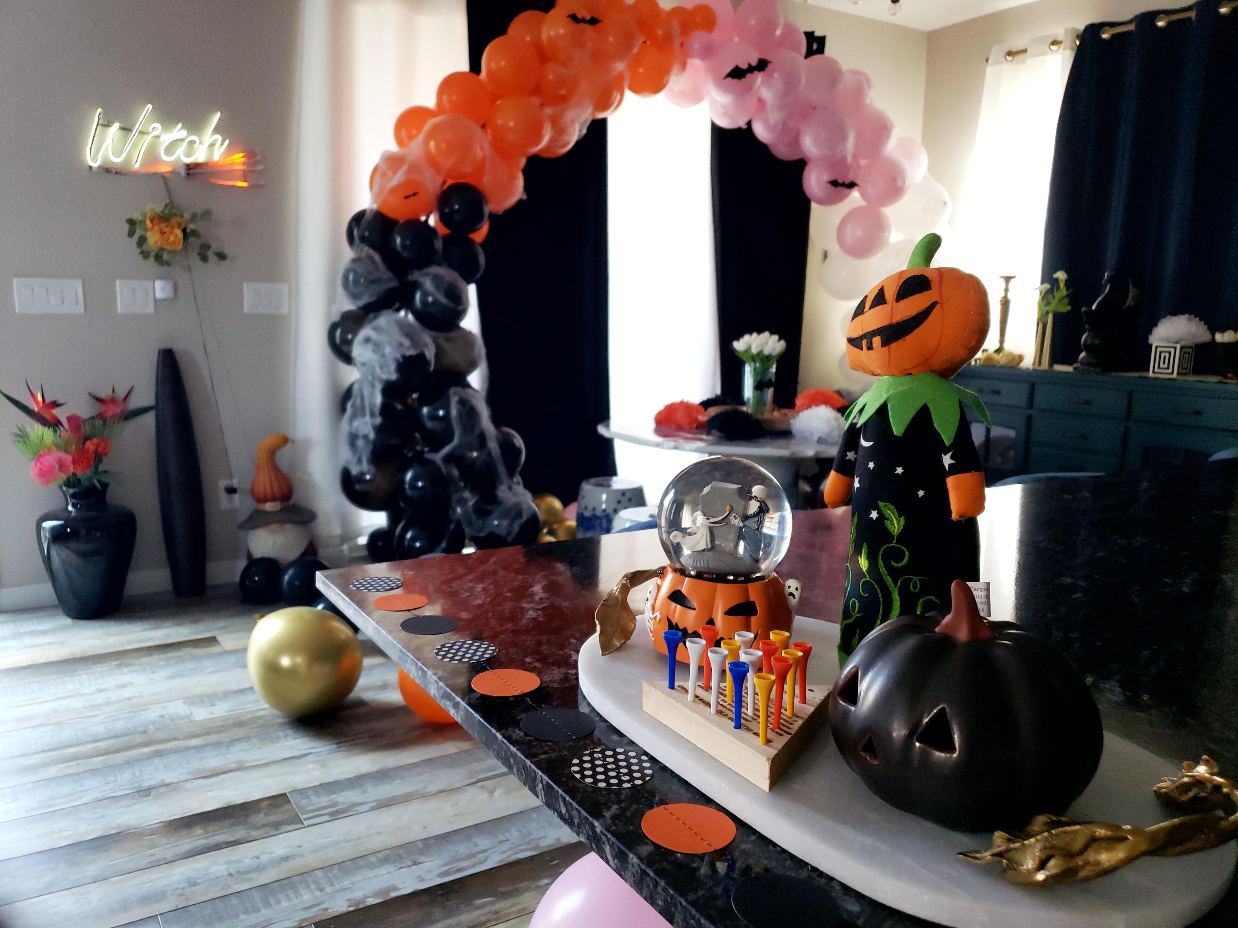 Getting ready for our Halloween party! 🎃 r/halloween