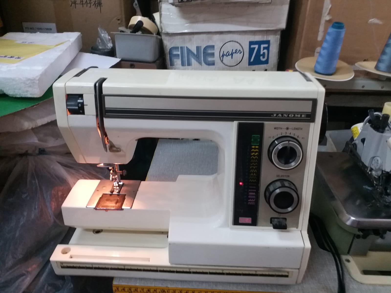 HELP! My Janome SW2018E is missing it's draw/table, what should do? Is