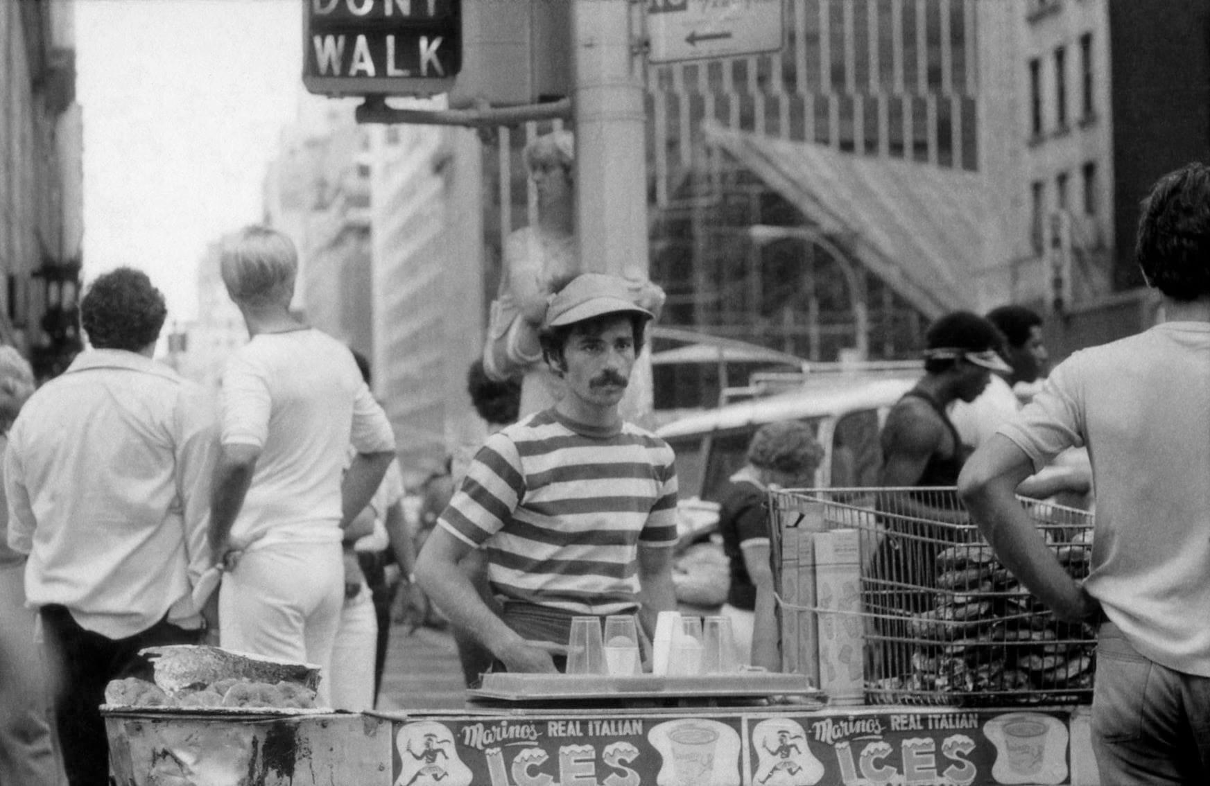 Marinos Real Italian Ice. Midtown East (NYC), mid/early 1960's, photo