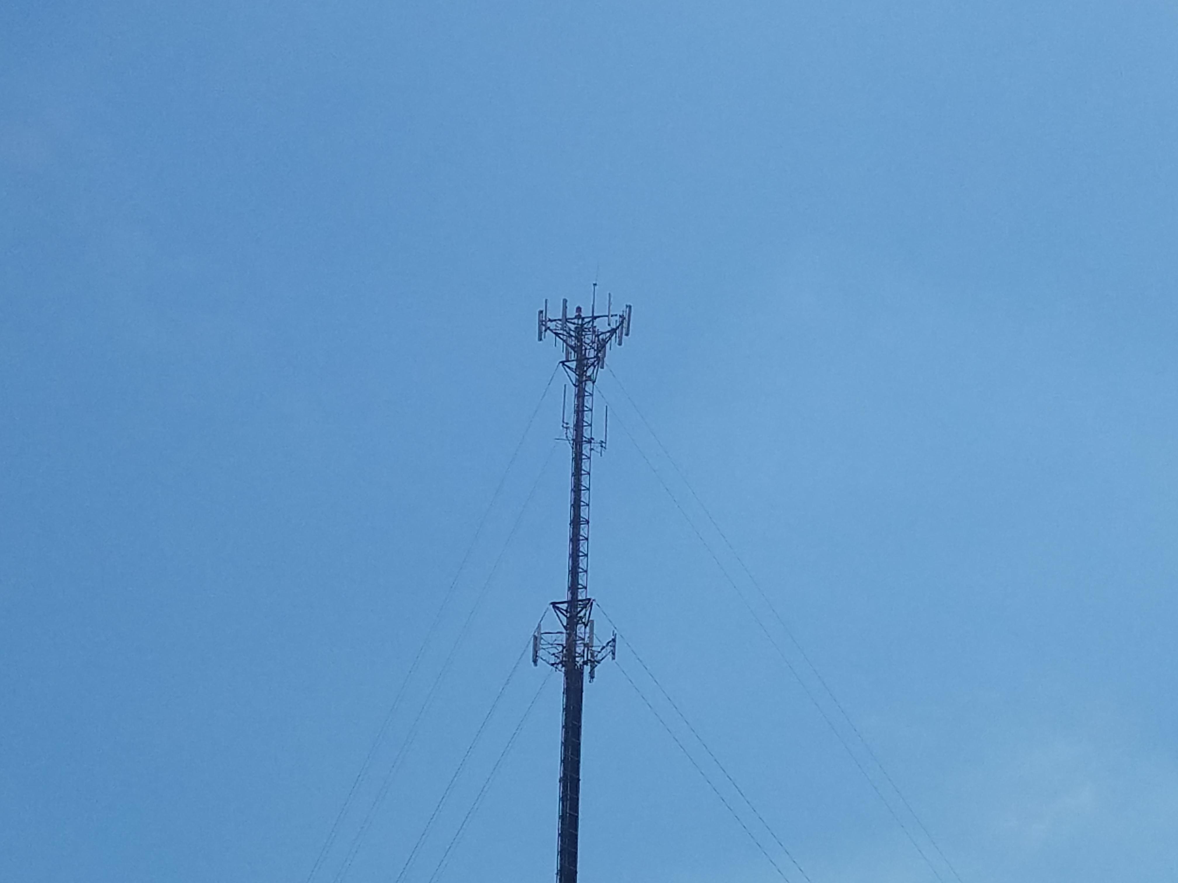 Sprint Towers Near Me Any idea what carrier or carriers are on this tower? I think it's T