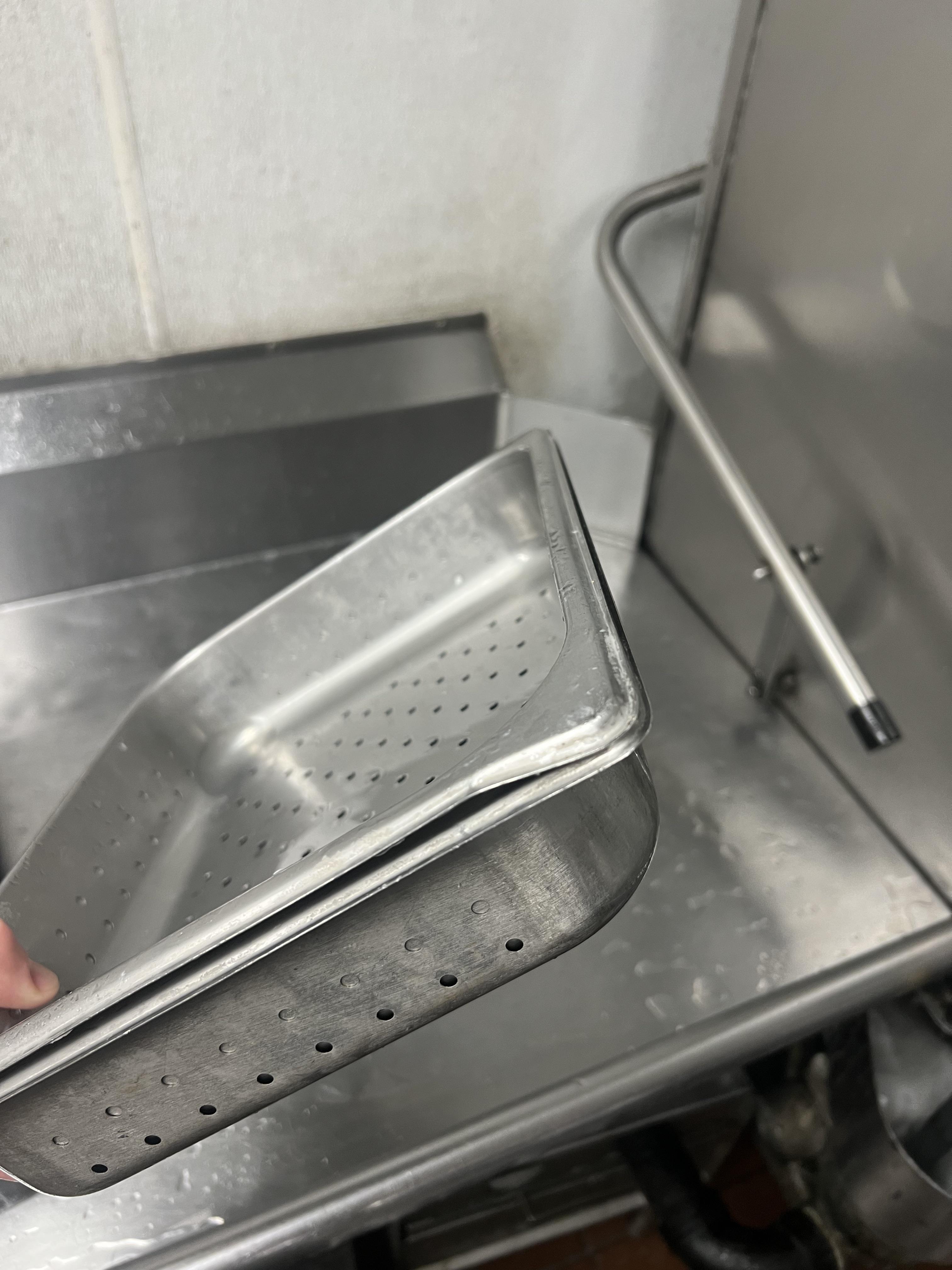 Anyone know a trick to separate pans like these? I can’t get them apart