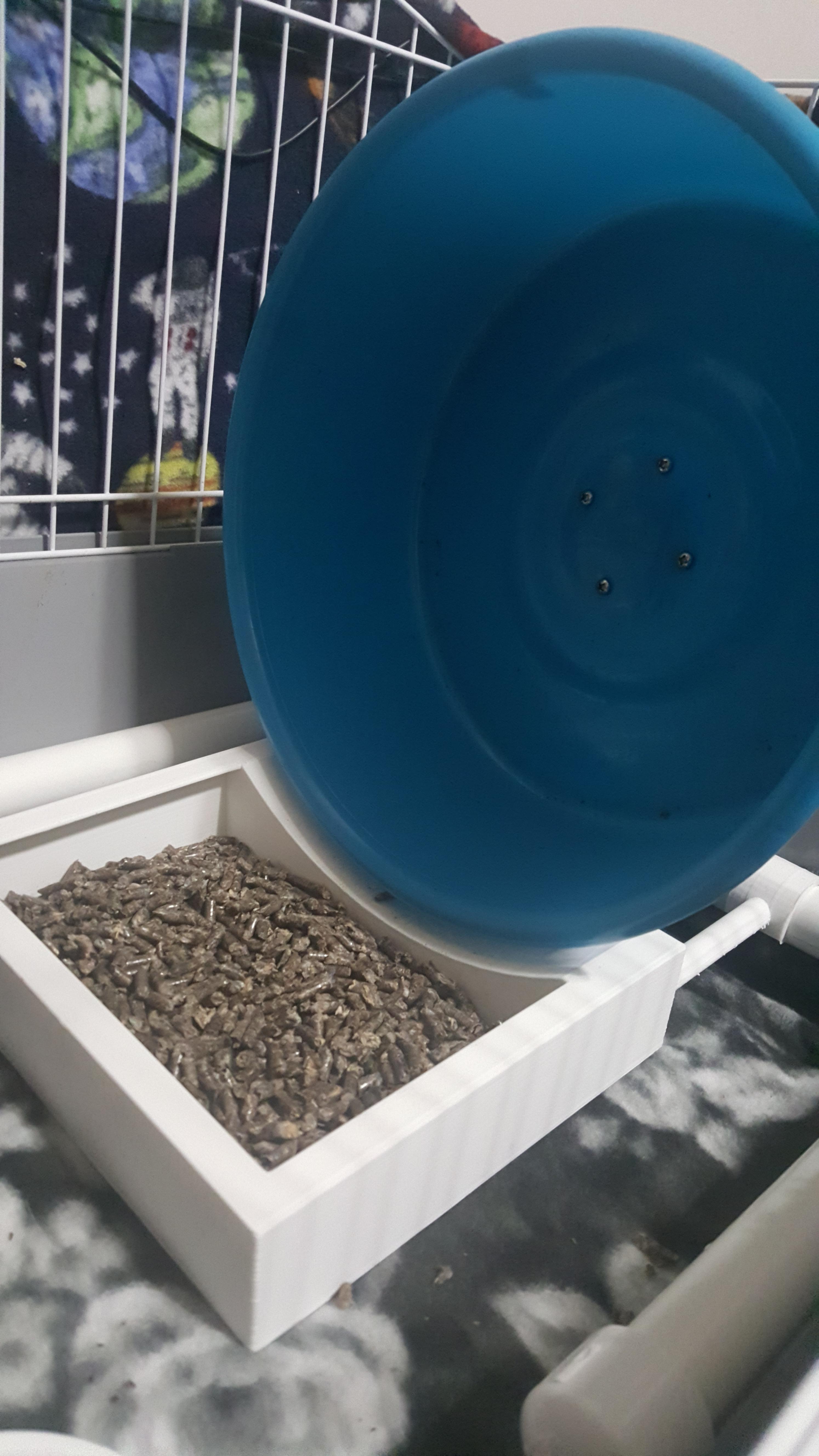 3D printed a new litter box because Presley likes to dig and kick her