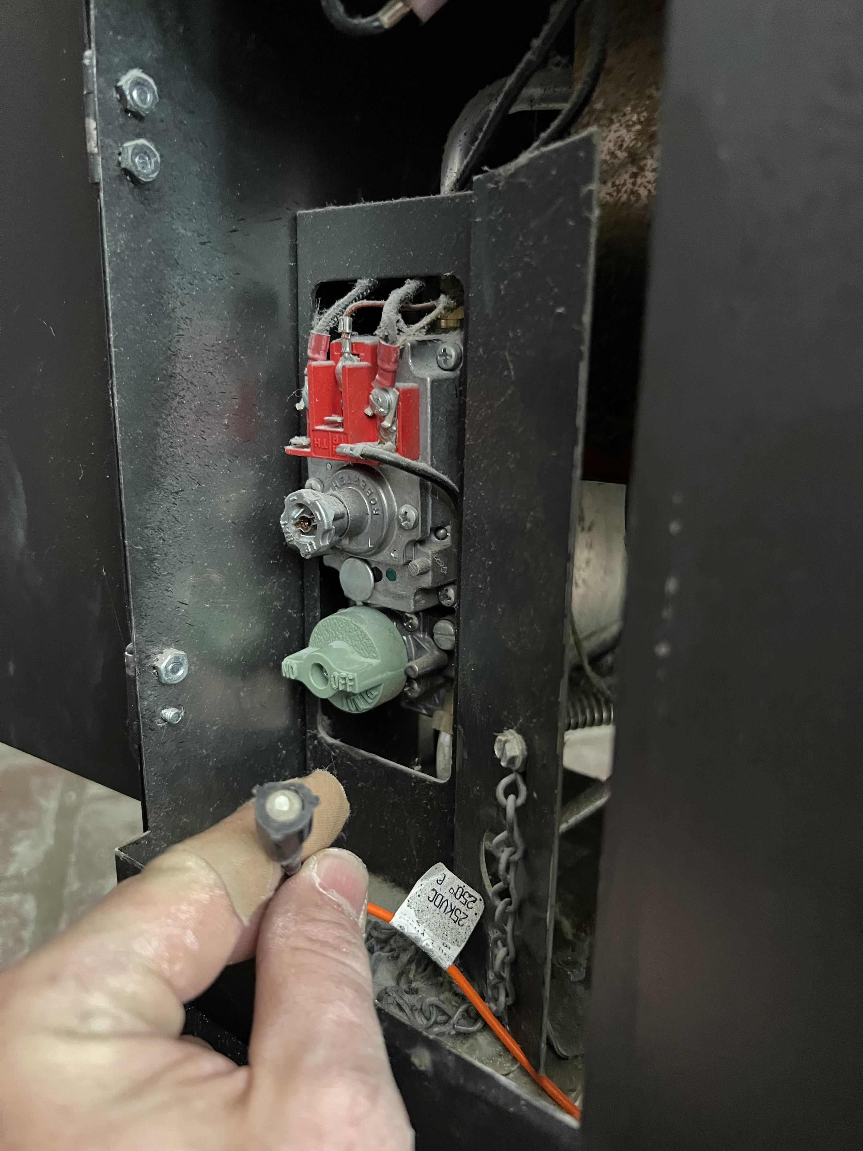 Troubleshooting a gas fireplace. Where should this be attached? r/hvacadvice