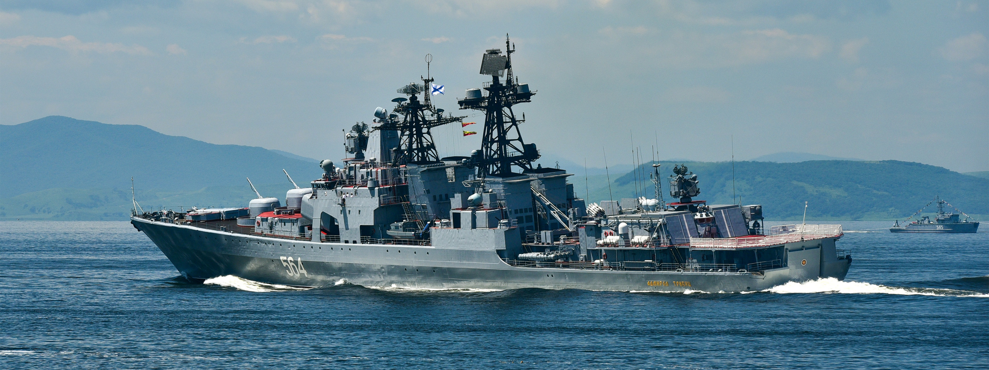 [3200x1200] Russian Udaloyclass destroyer 564 Admiral Tributs r