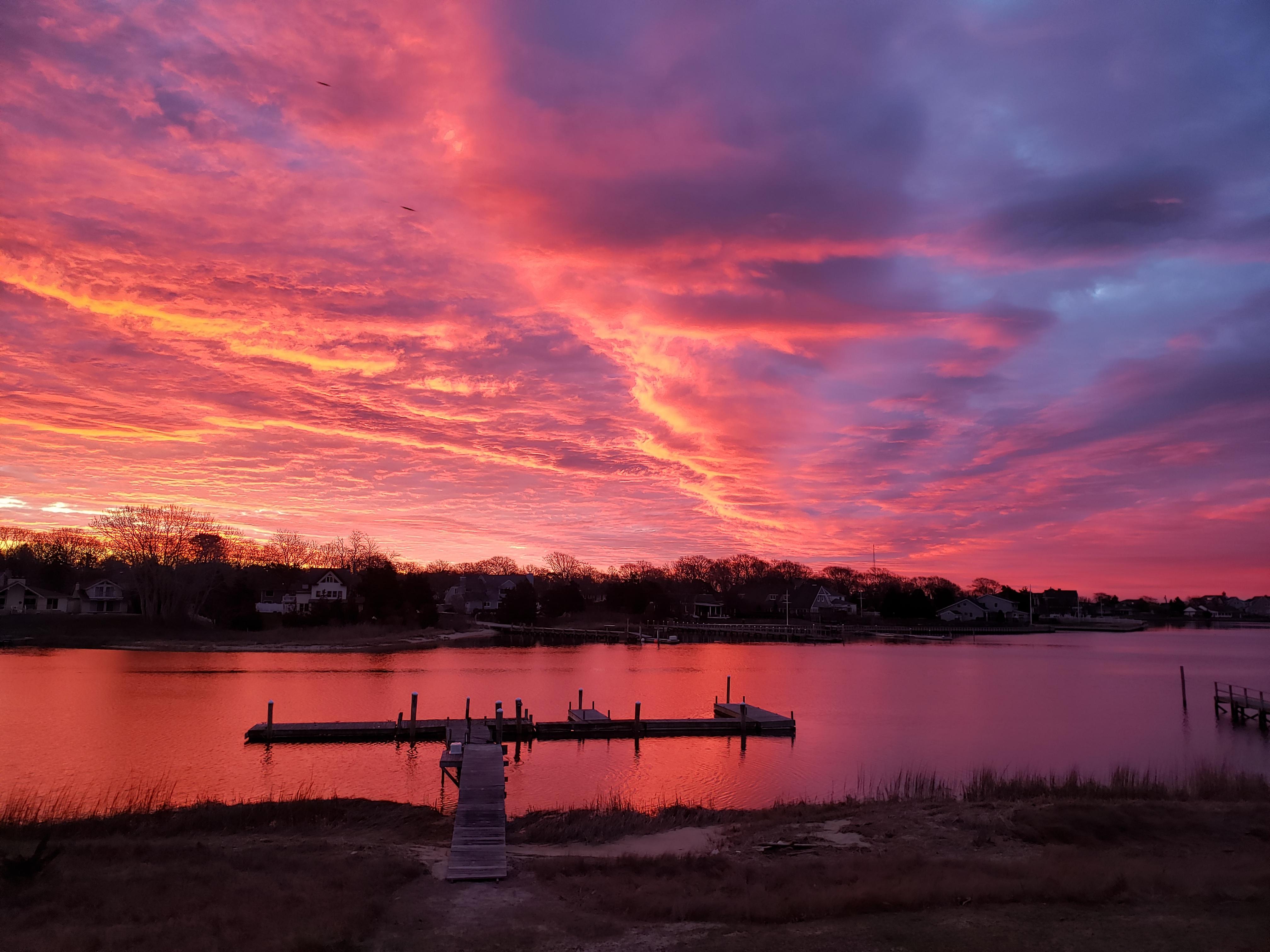 Morning sunrise on the east end of Long Island r/weather
