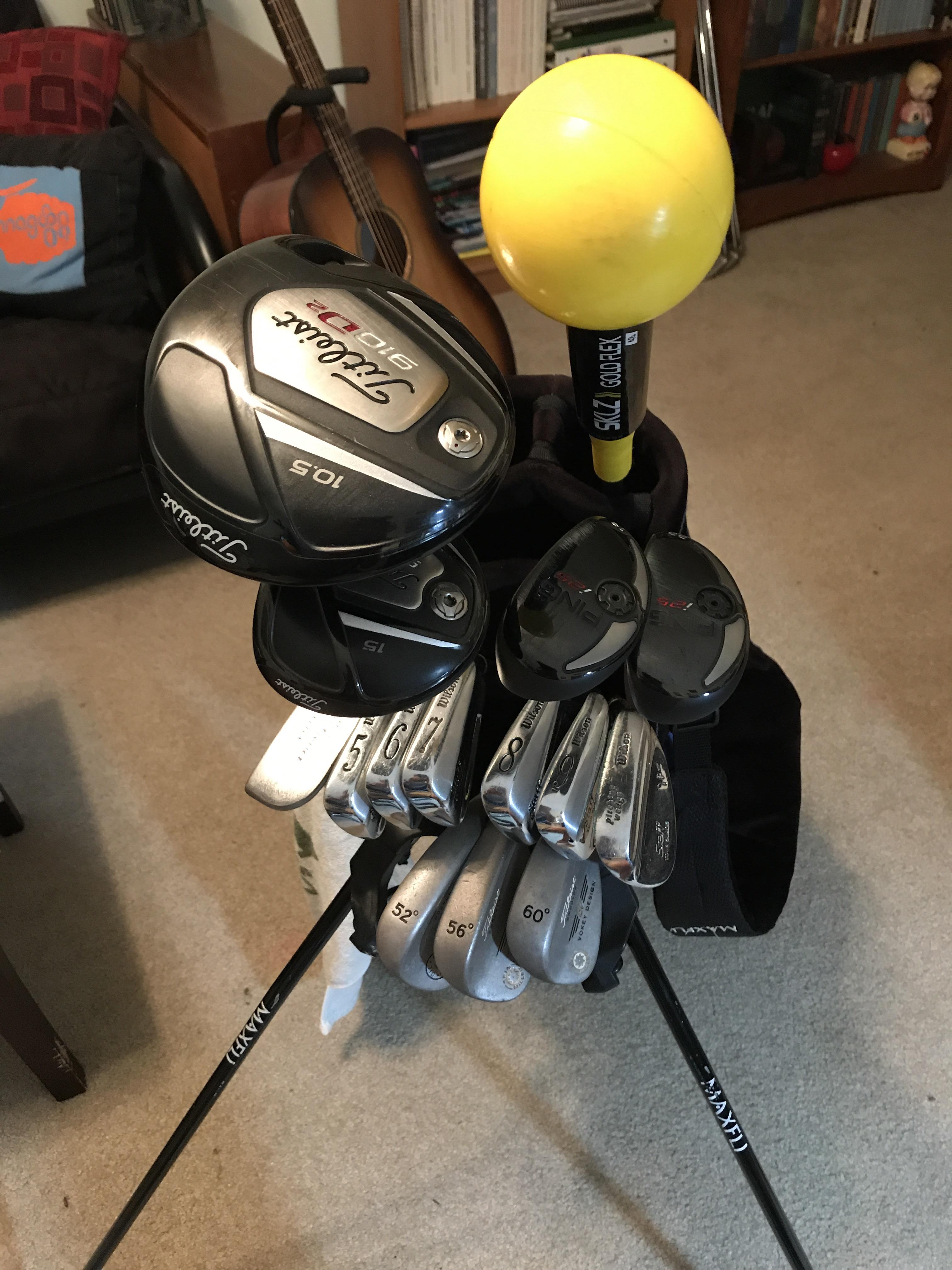 WITB thrifty edition. 910d/f, ping i25 3/4 hybrids, Wilson tour blades