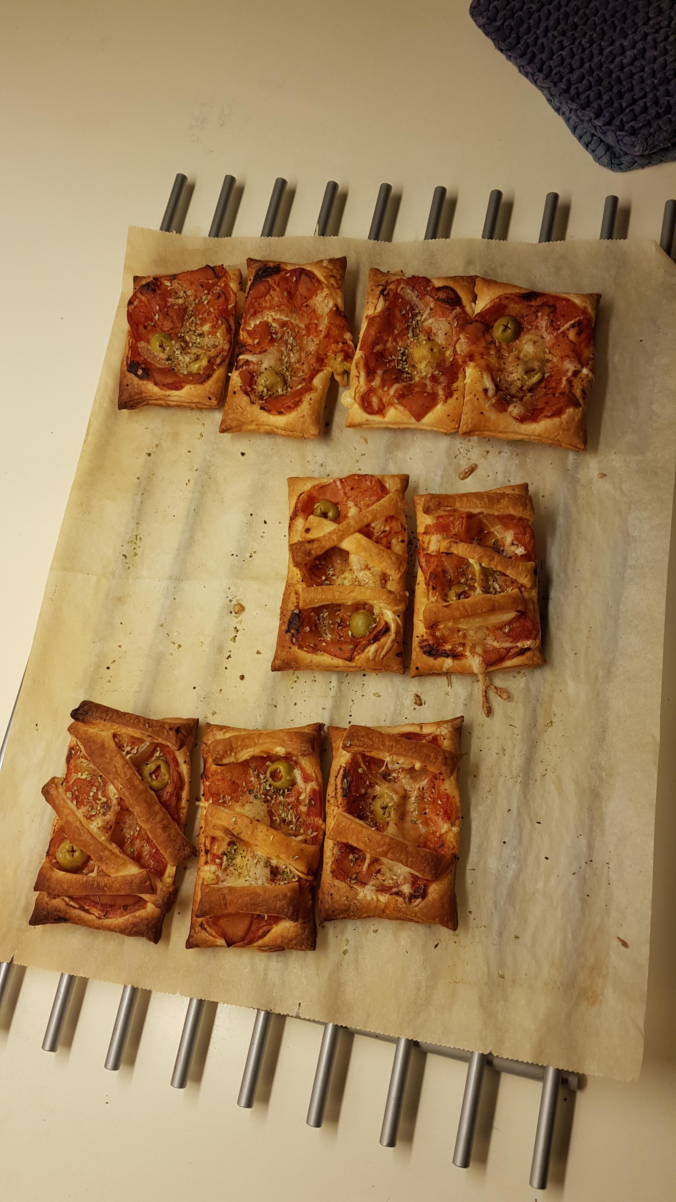 I made puff pastry pizzas and I gotta admit, I was a bit hesitant to