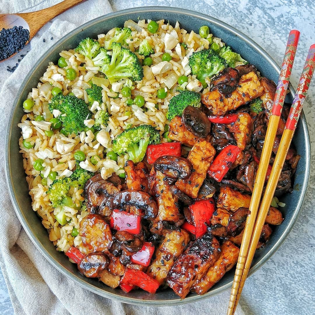 Sweet Chili Tempeh Stir Fry with Vegetable Fried Rice 🌿🍃 r/veganrecipes