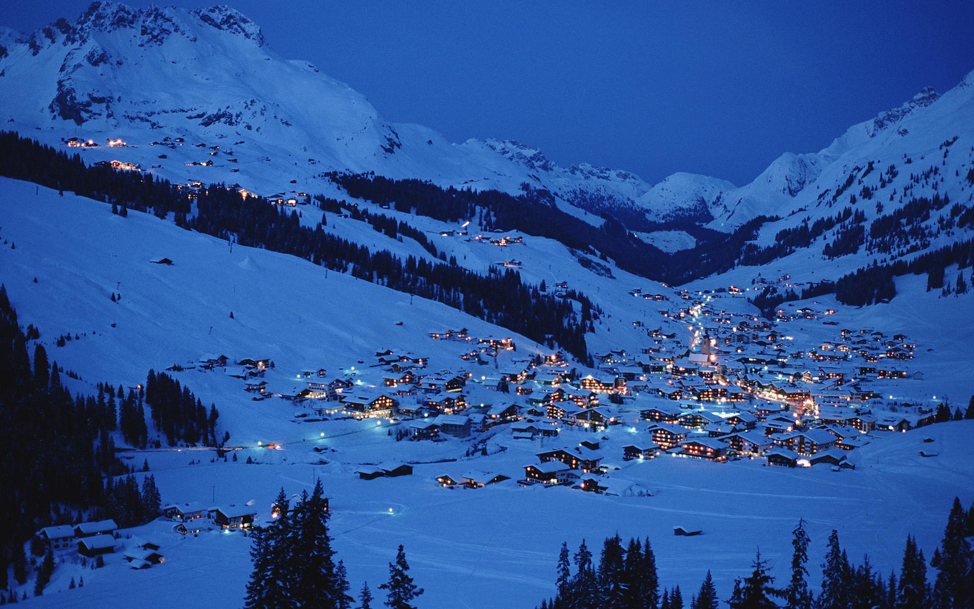 Ski Resort [1920x1200] r/wallpaper