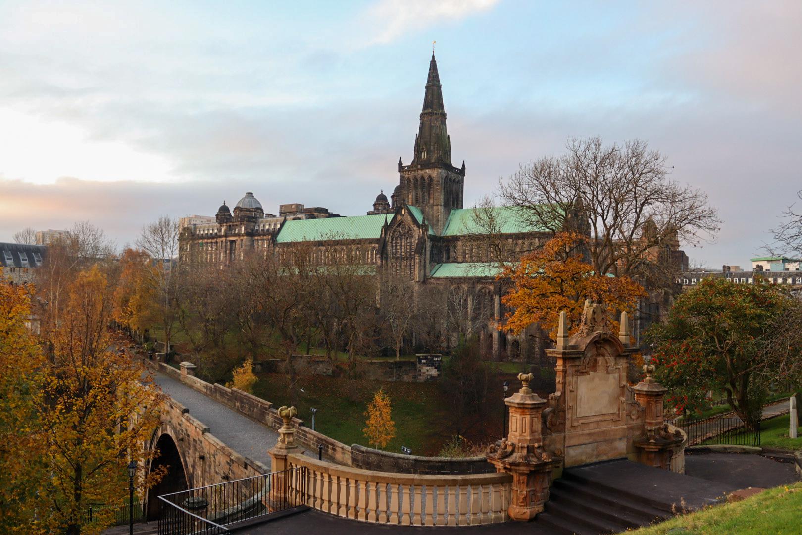 Glasgow Cathedral in the autumn light this afternoon. r/glasgow