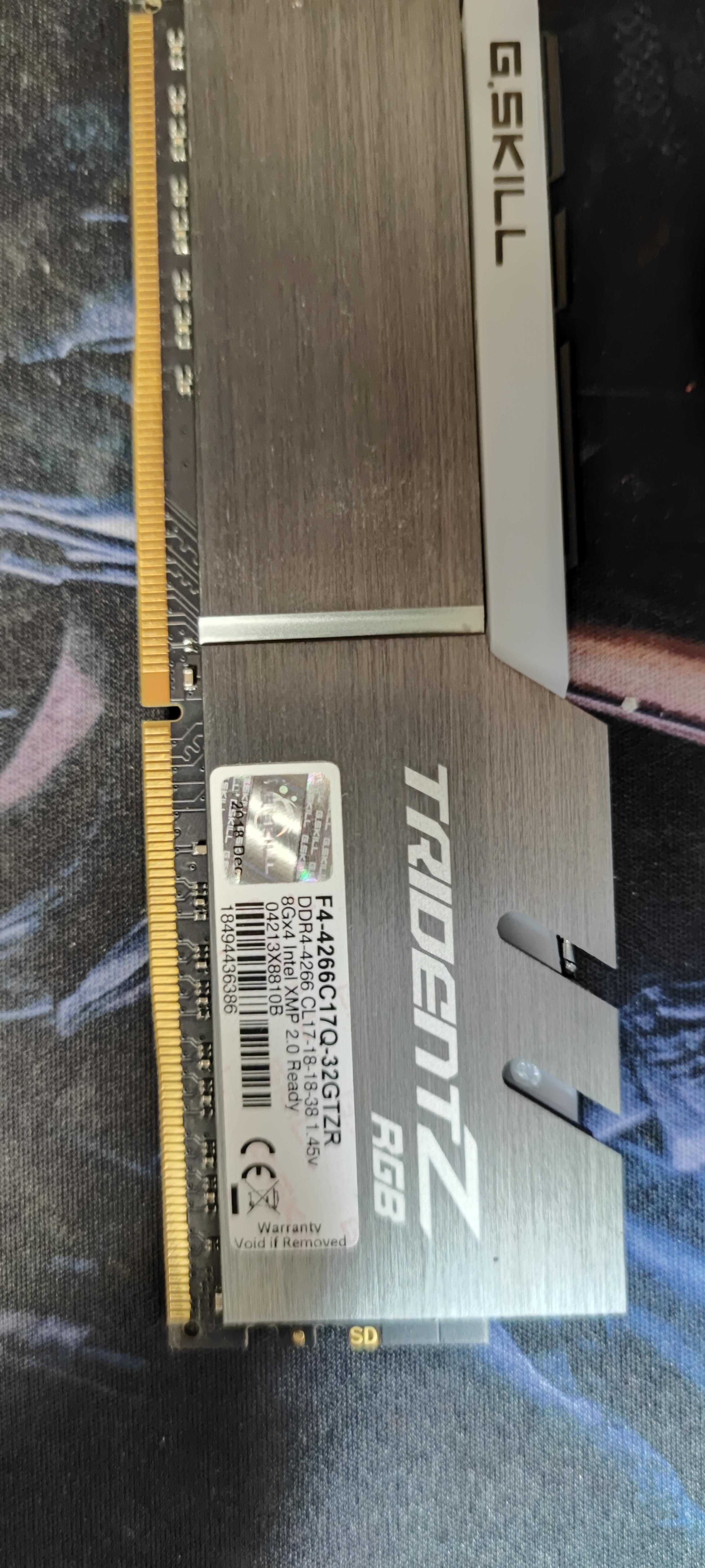 A question about ram voltage! Is the voltage written on the label