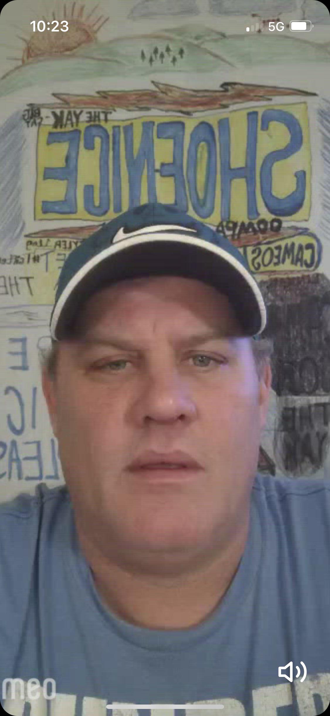 Why does shoenice have “The Yakbig cat” sharpied on his wall does