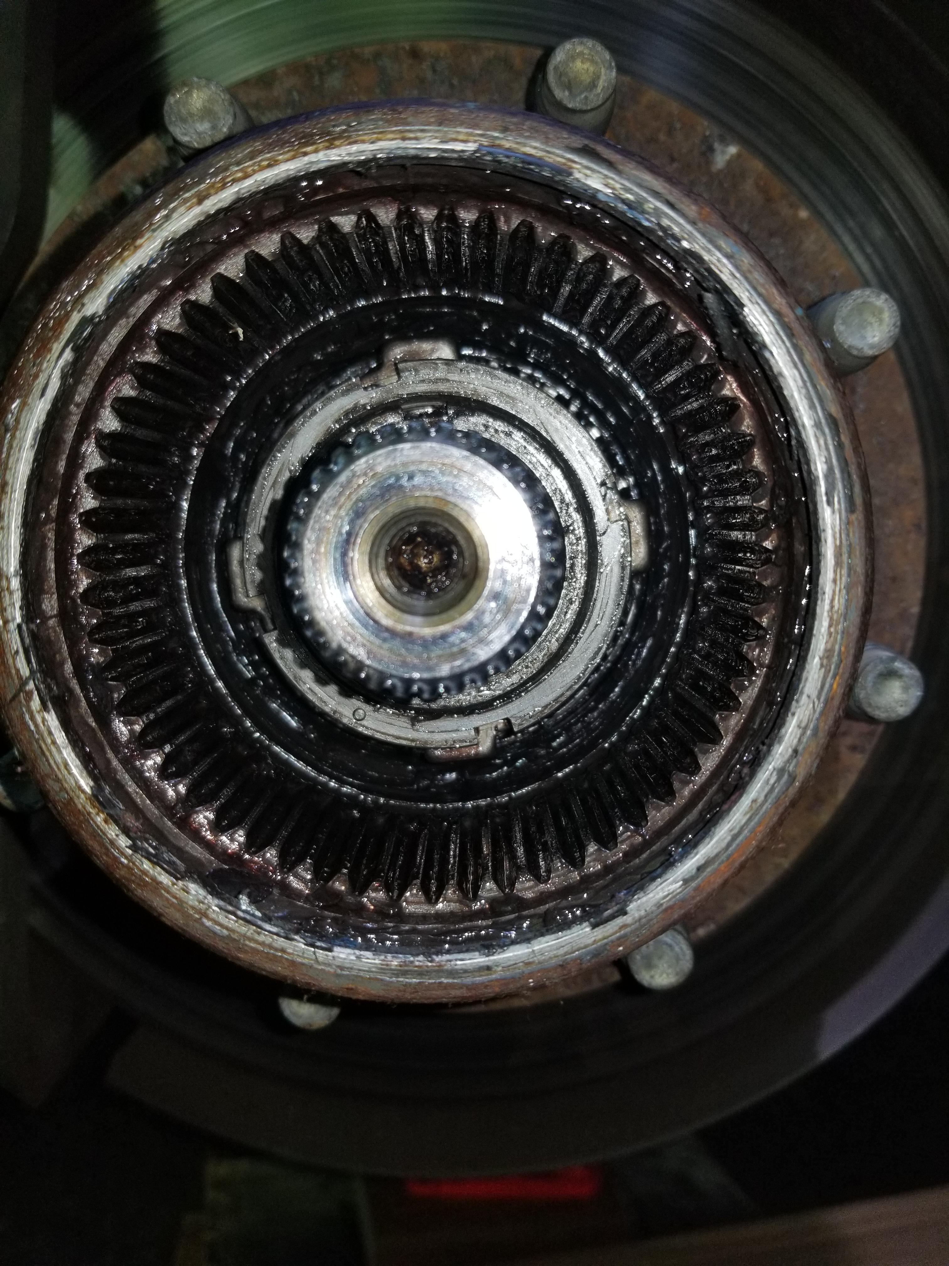 What size socket do I need for warn manual hub lock nut? r/Cartalk