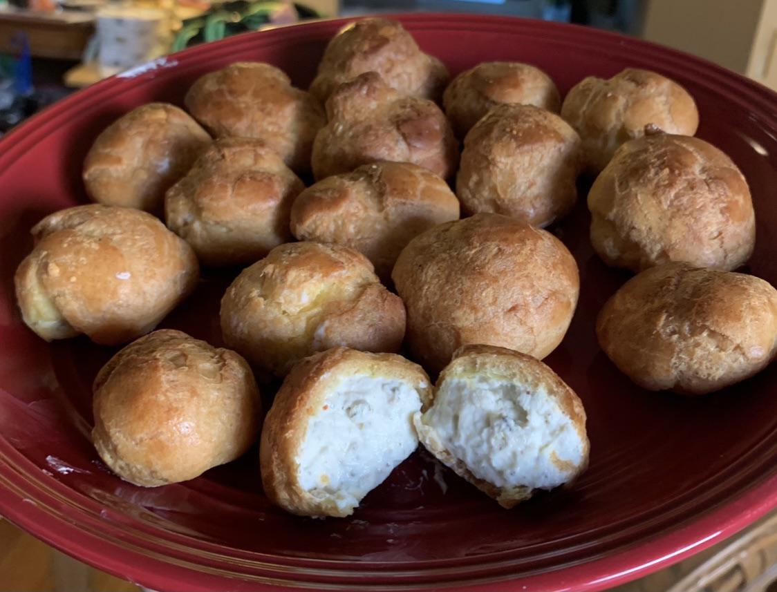 Pecorino gougères with herbed goat cheese mousse filling r/Baking