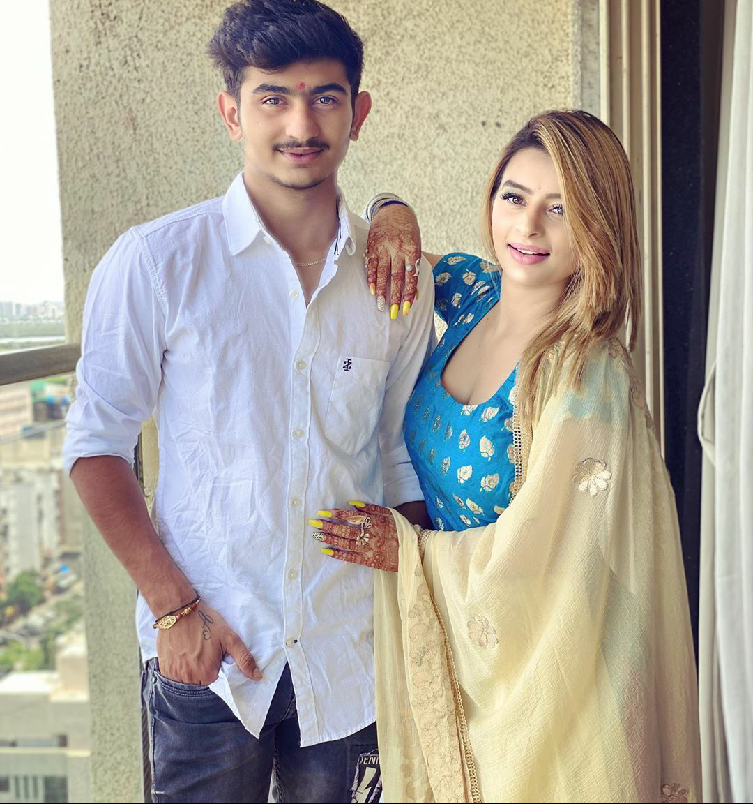 Ankita Dave Brother Full