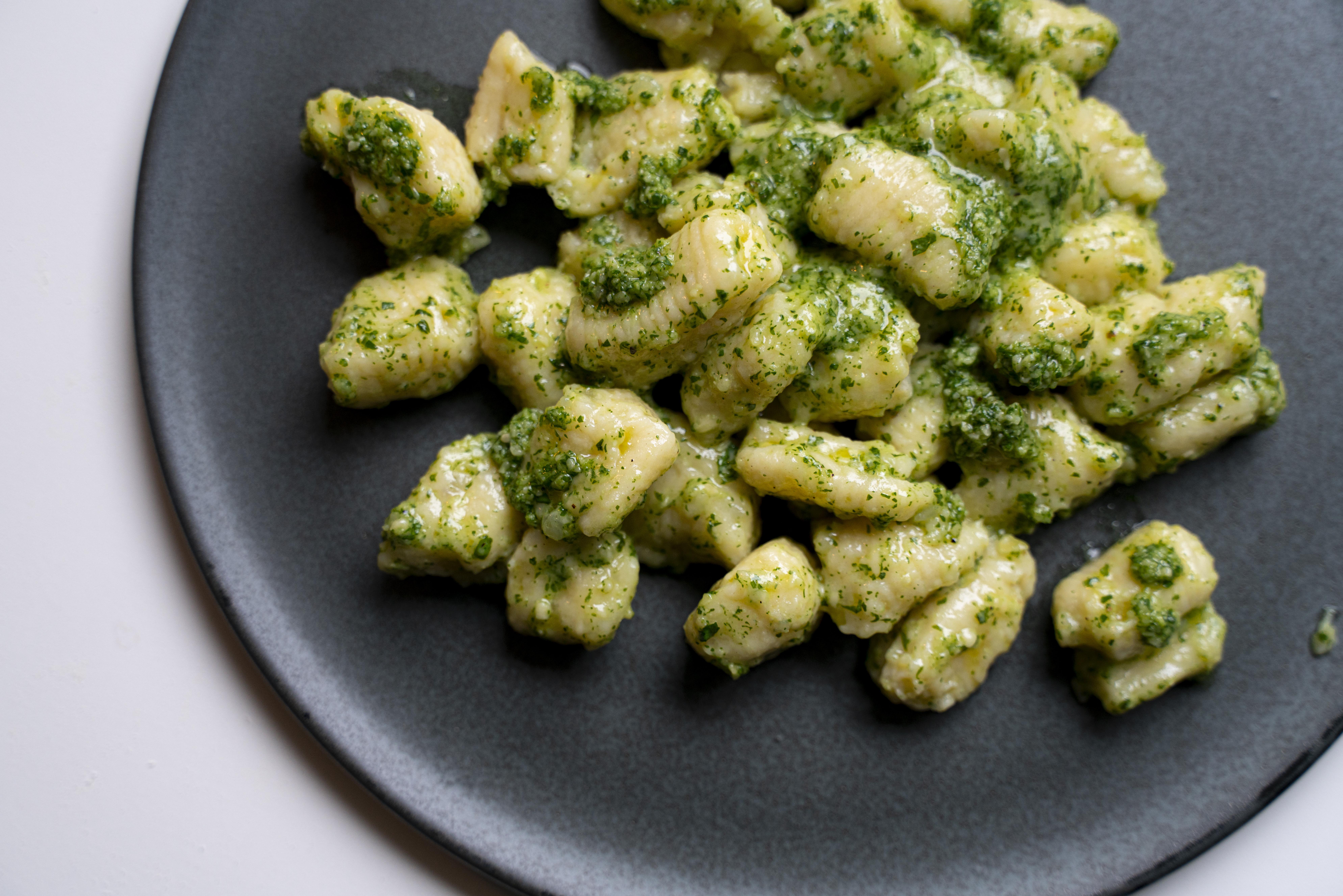 [Homemade] Gnocchi & Pesto! r/food