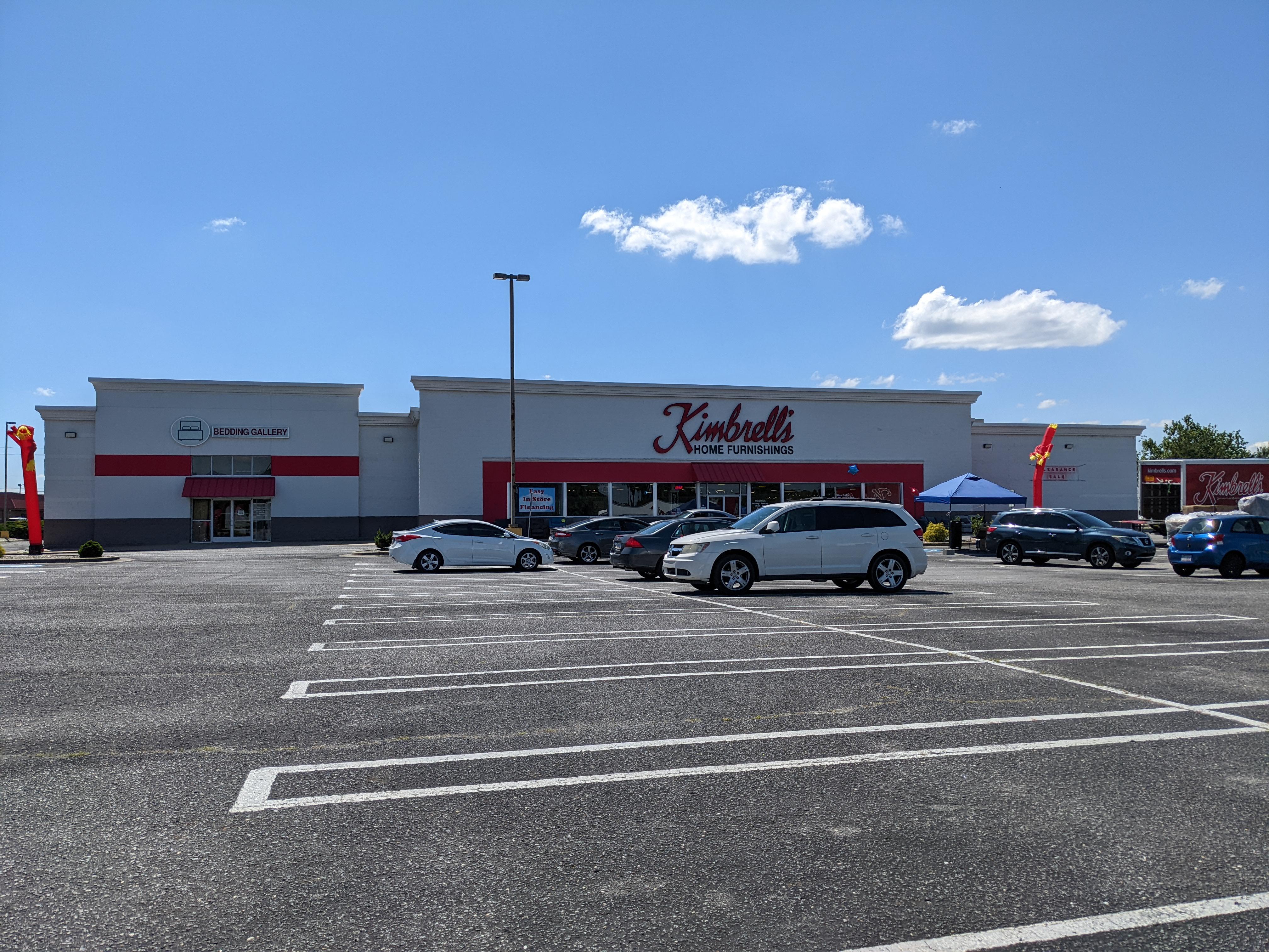 Former Toys R Us, now a furniture store (Greenville, NC) r