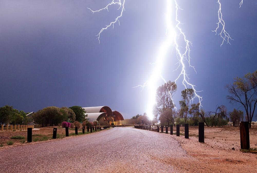 Lightning over Longreach in Queensland Australia r/WeatherPorn