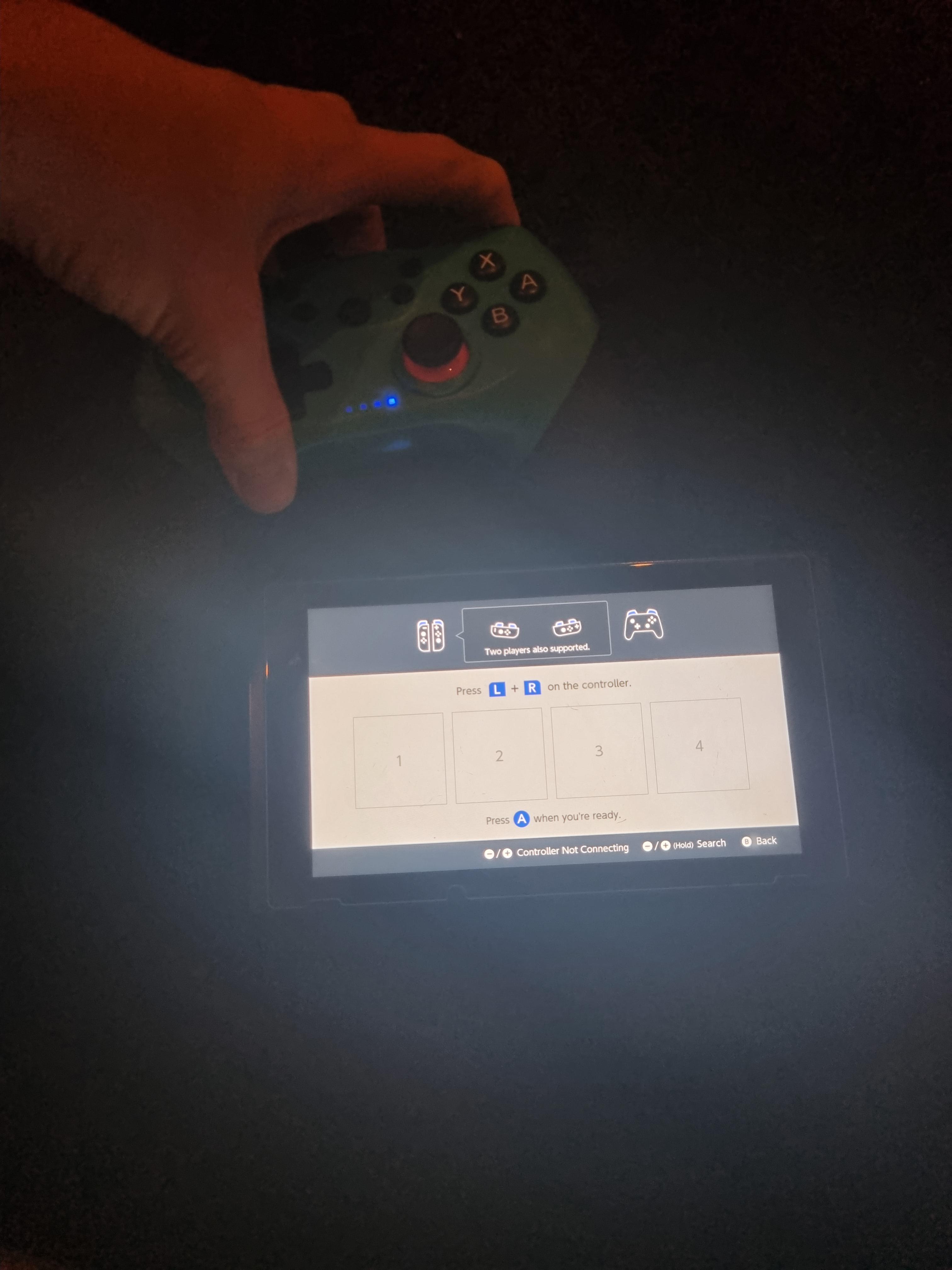 My switch does't detect my controller anymore it dit before (half an