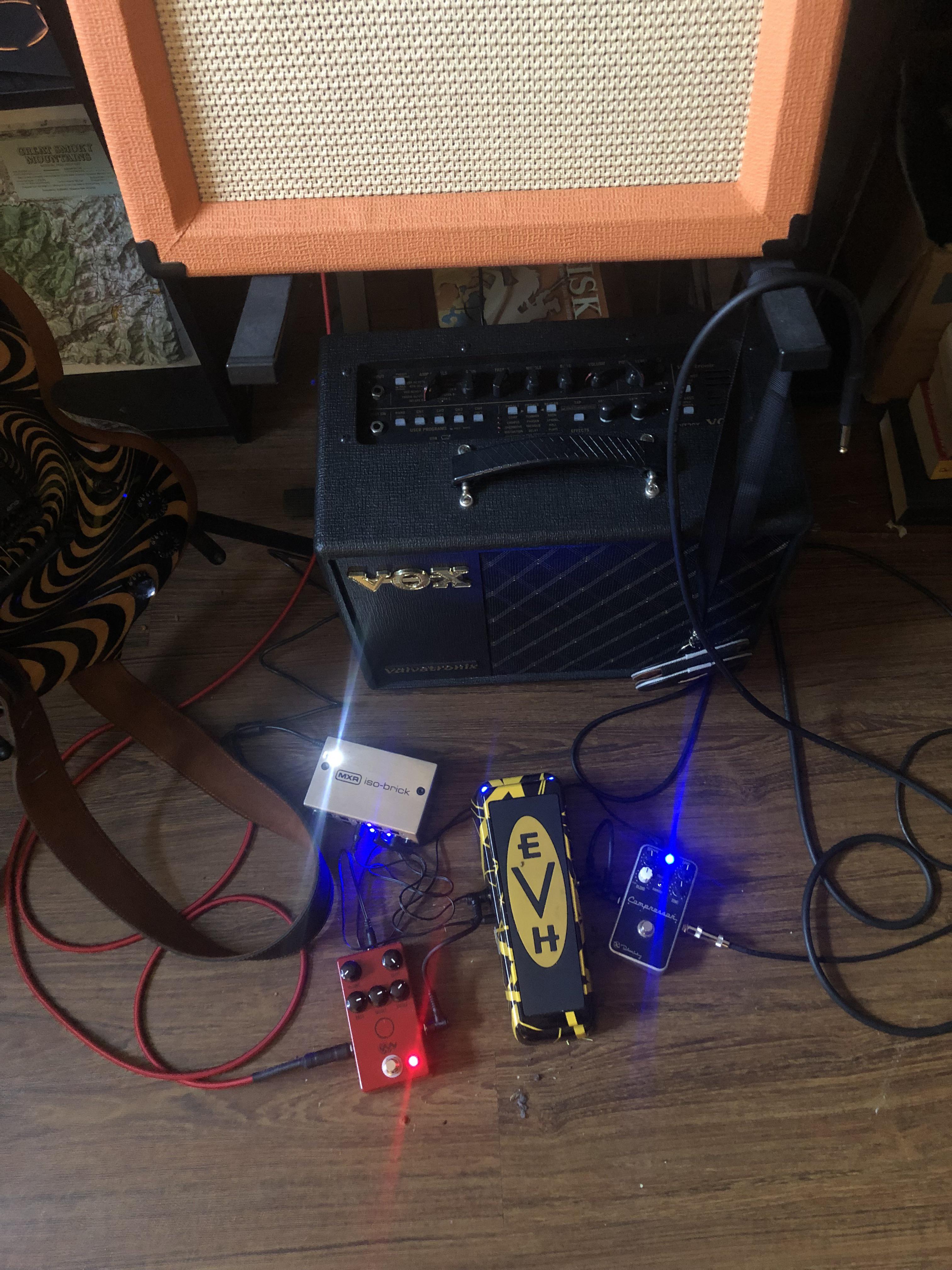 Despite getting an MXR isobrick to reduce feedback, I still get a significant amount of