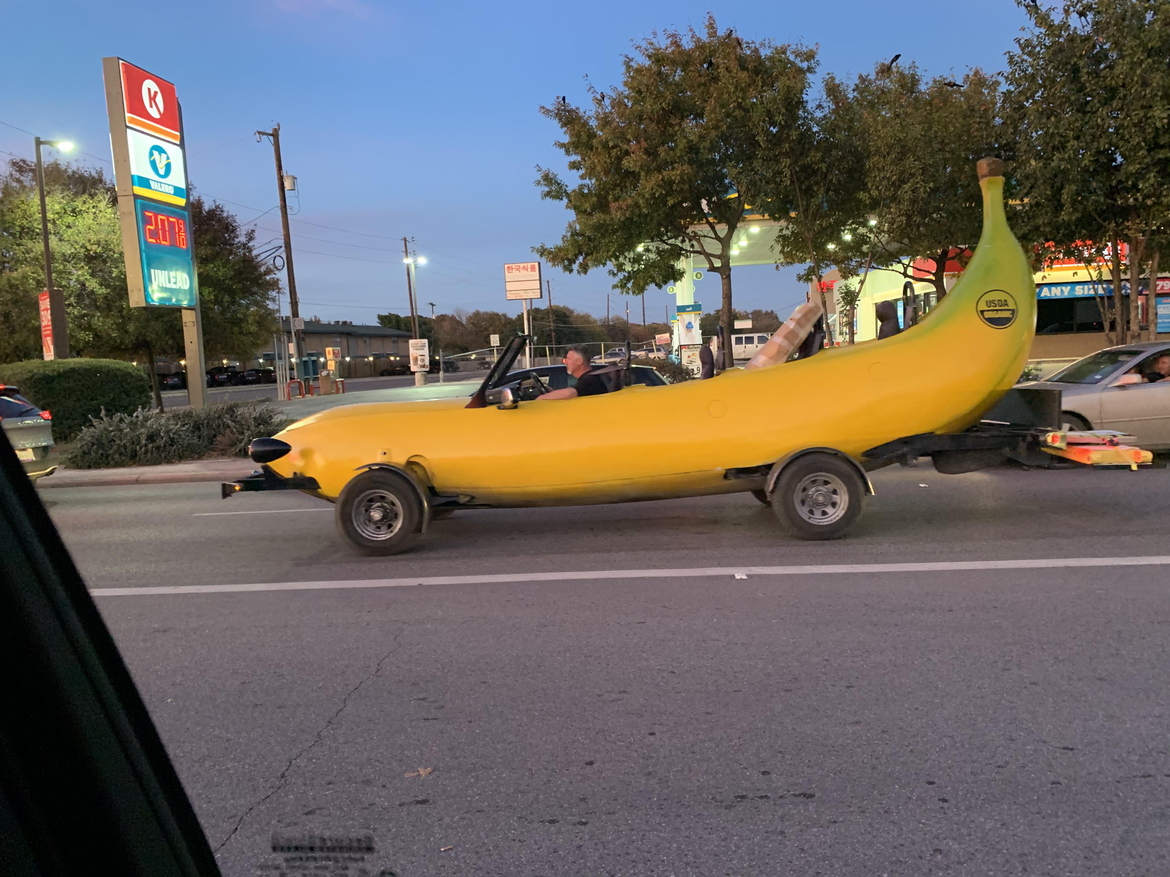 Banana car is going places r/kzoo
