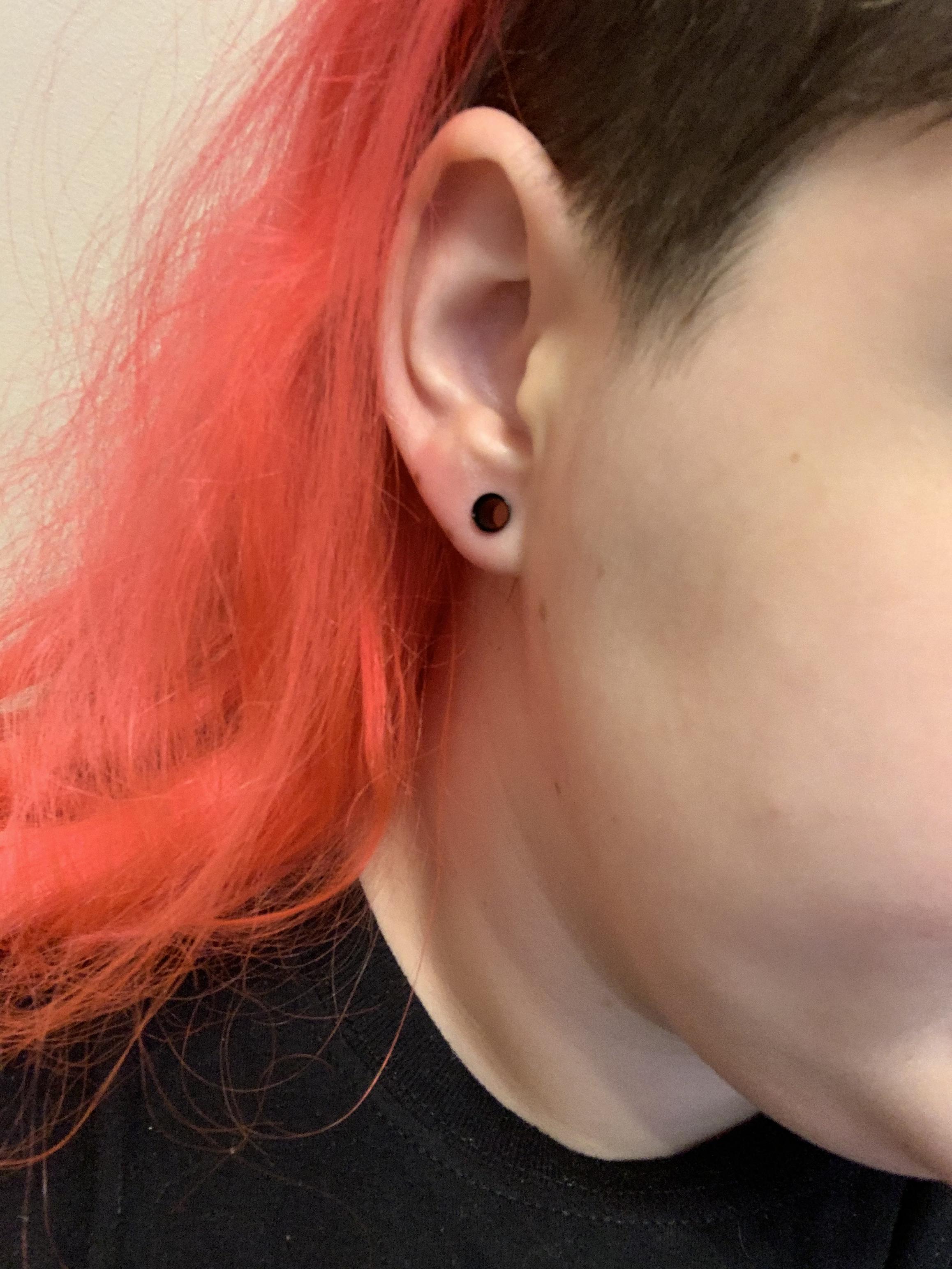 My 4g tunnel fit in my right ear and I was super happy! I couldn’t get