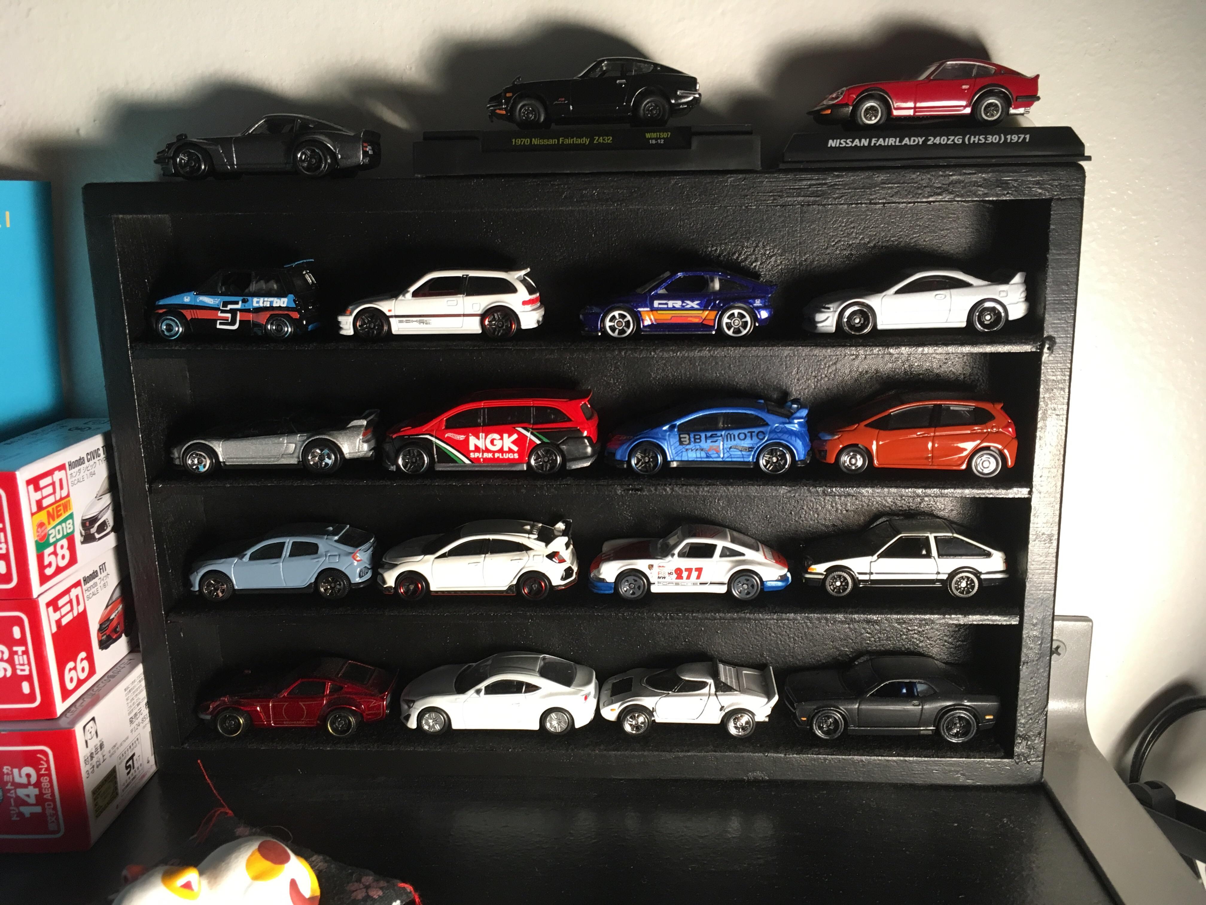 Finally put together a cheap small display for my hot wheels + other 1/