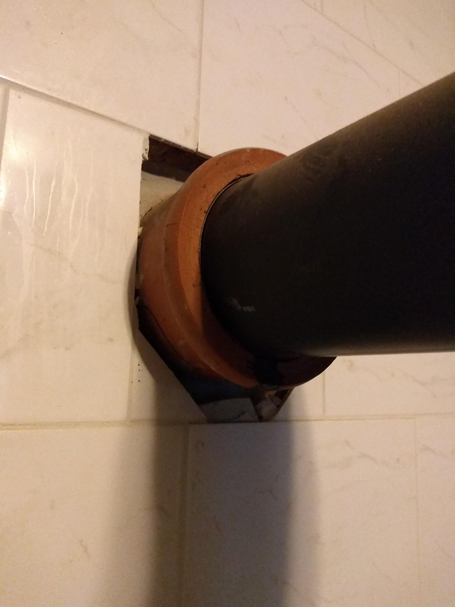 Ways to fix this flue pipe..... r/Plumbing