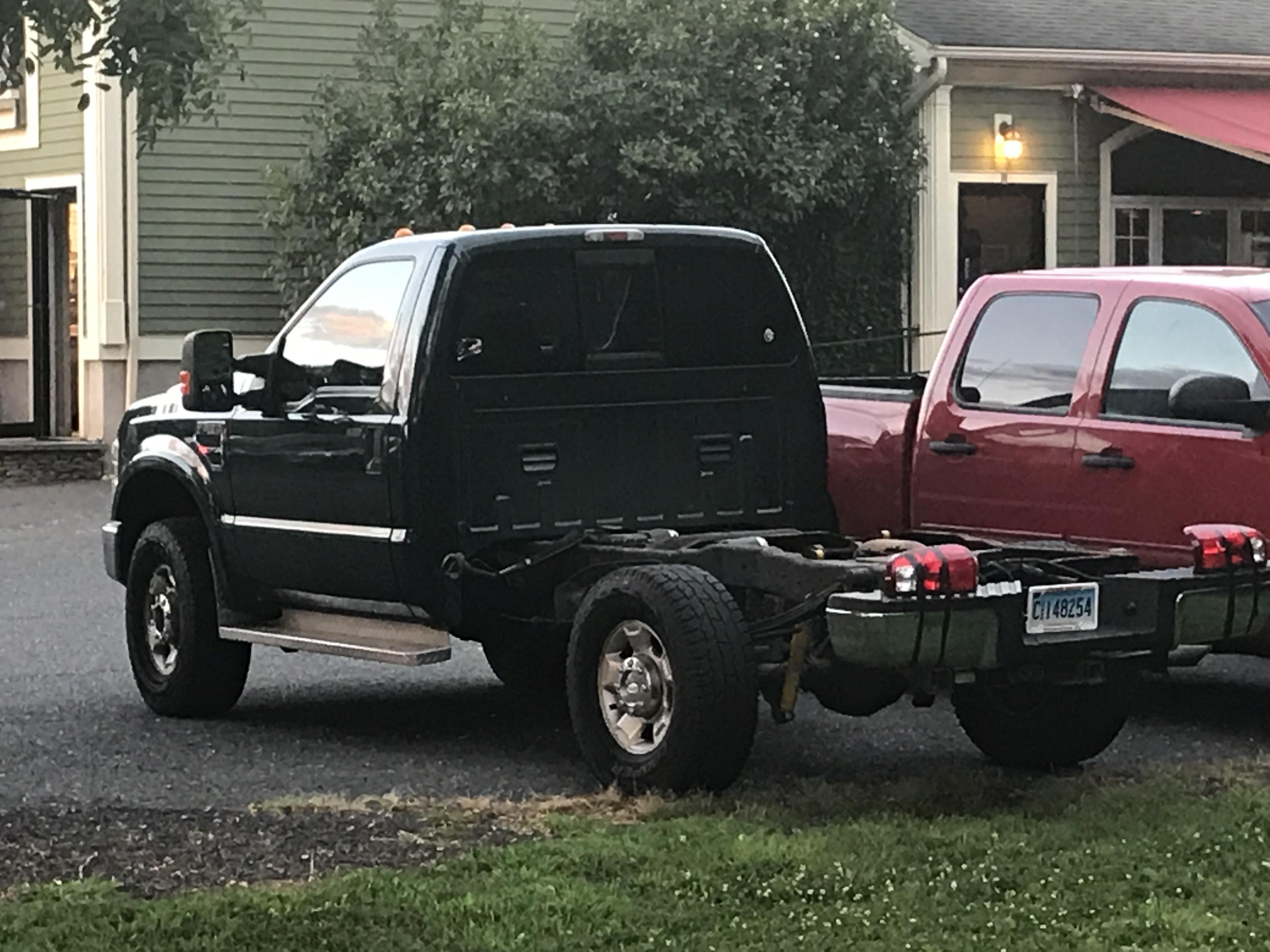 Gotta do something while waiting for that new truck bed r/Shitty_Car_Mods