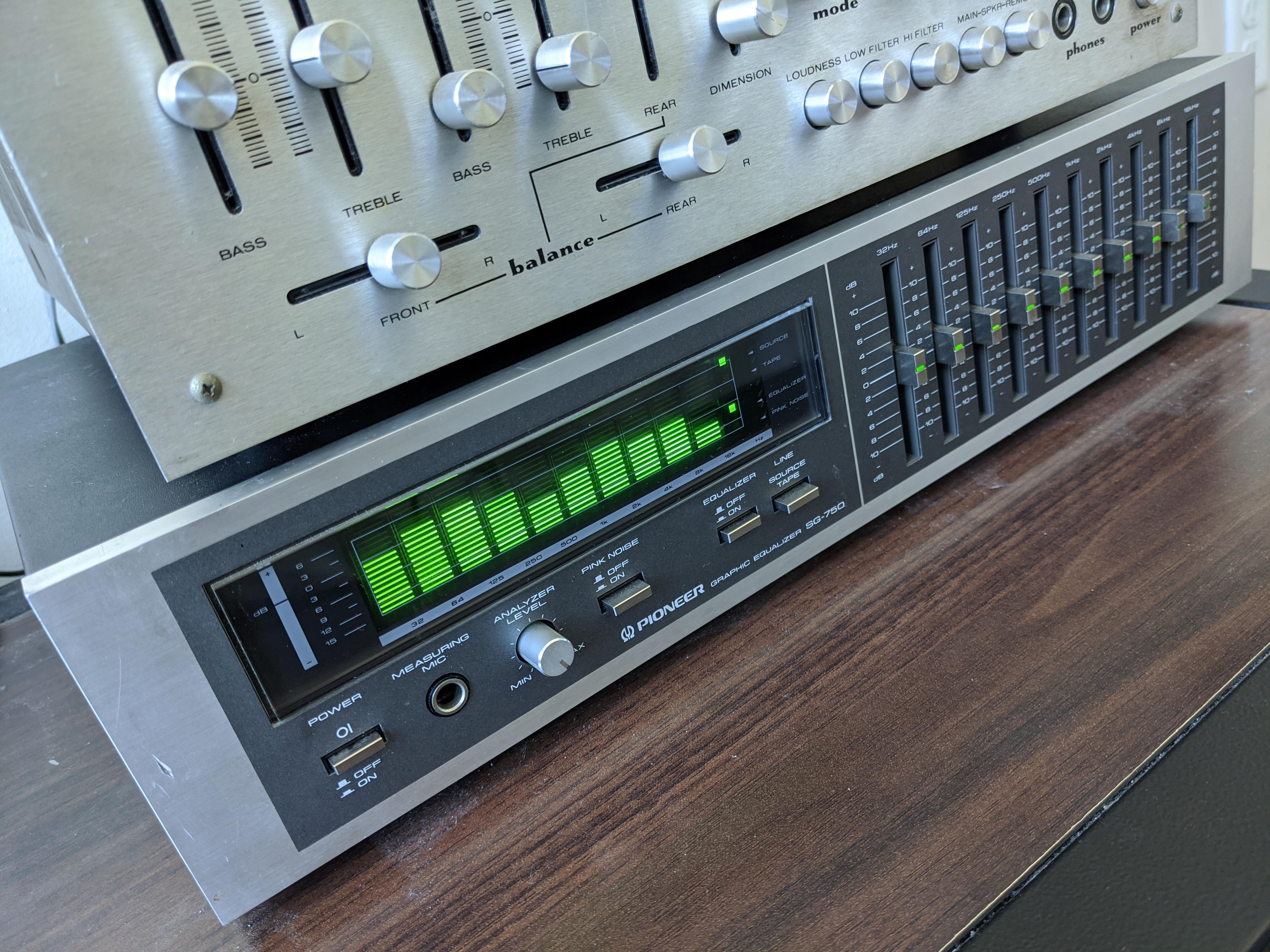 Pioneer Graphic Equalizer