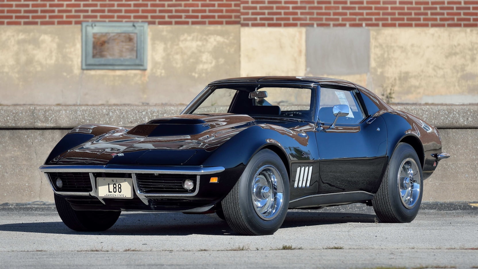 1969 Chevrolet Corvette Stingray L88 : r/classiccars