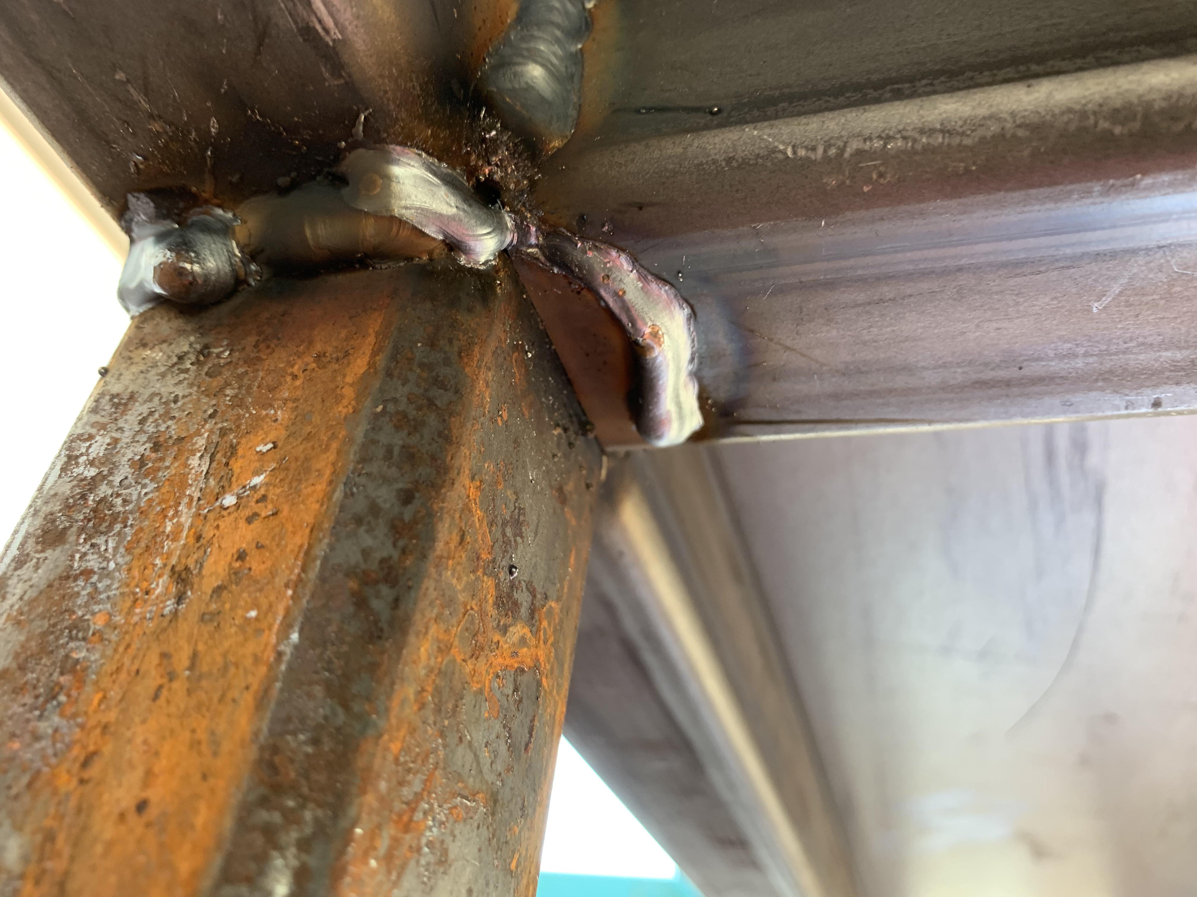 I ask a couple of my friends to finish welding a shelf I built. Found