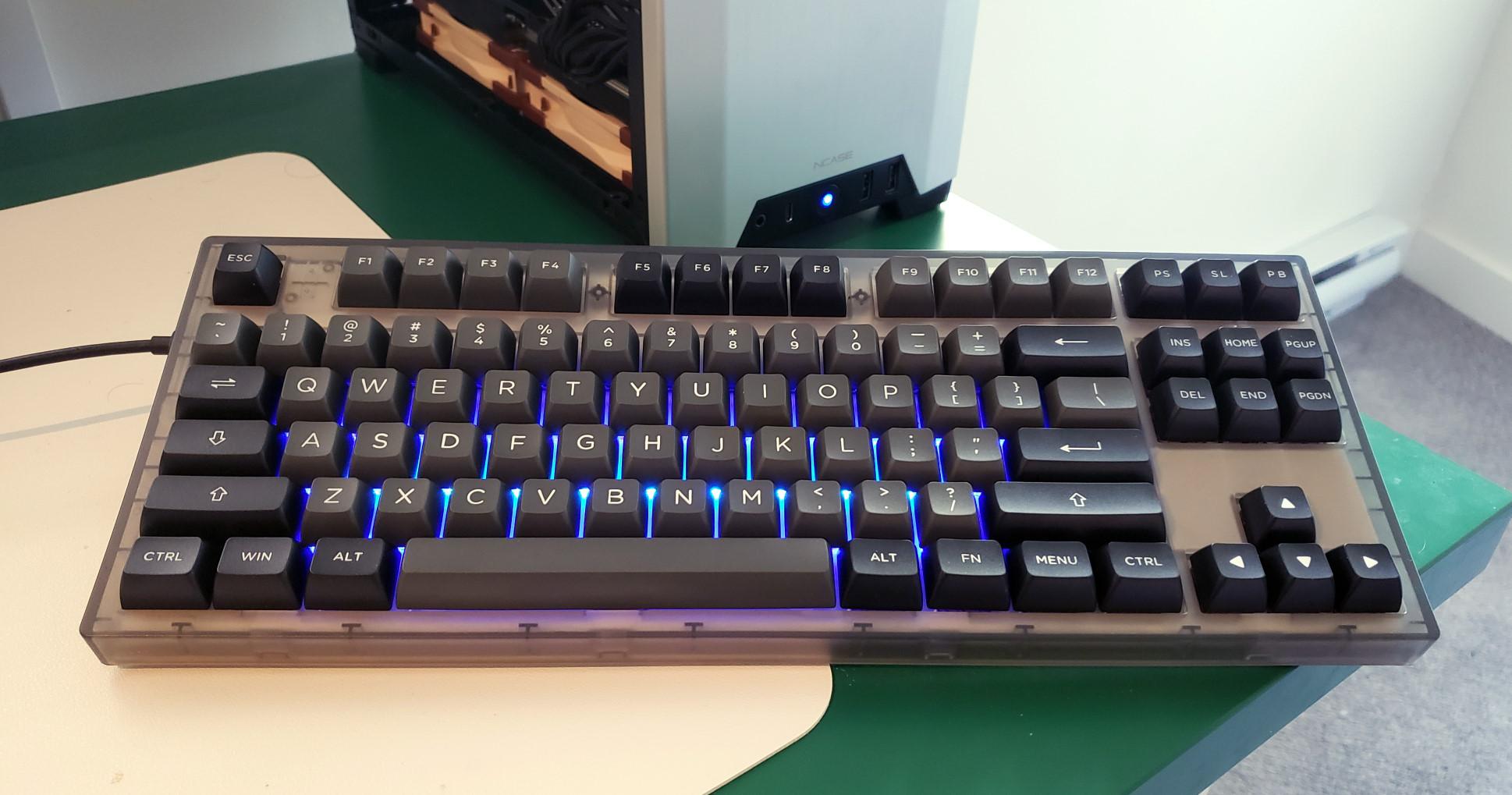 Fl•esports MK870 / Akko Jelly Purple / Akko Black & Silver : r