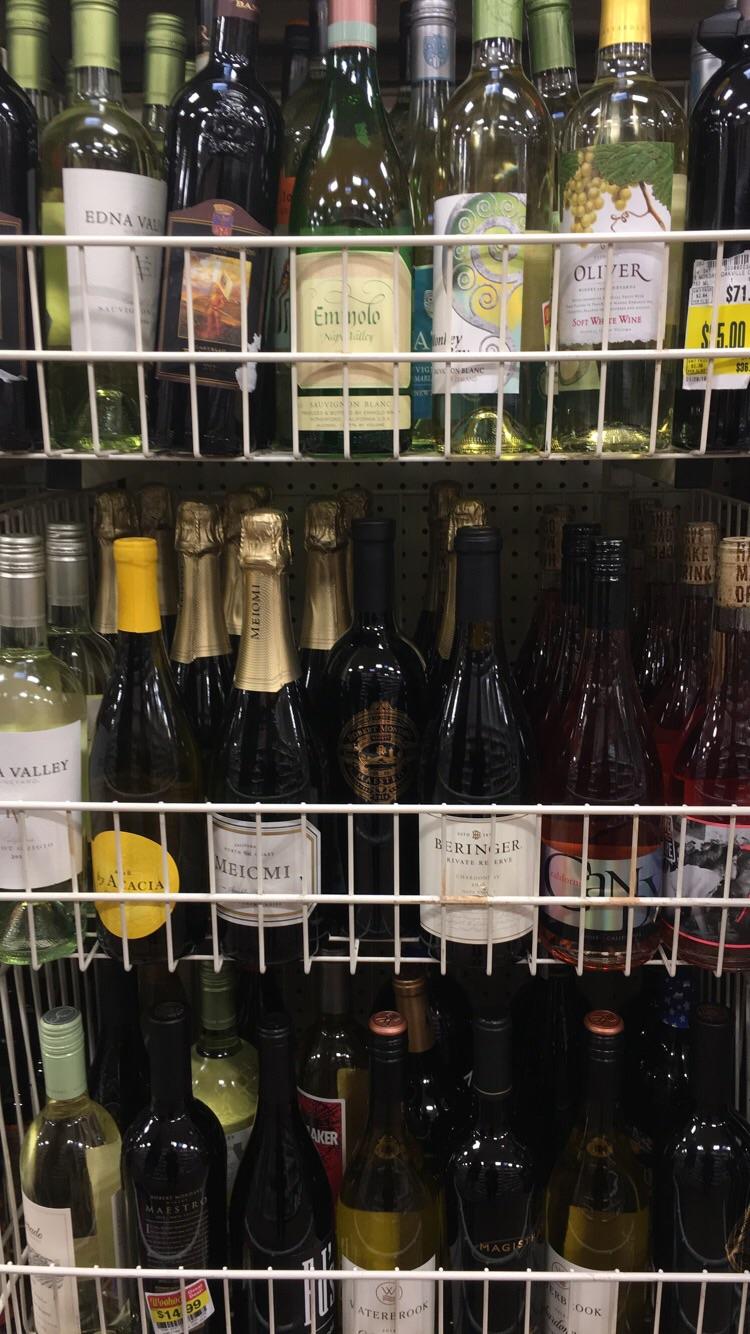 A bunch of wine on sale at Kroger (i10&Studemont) (420) r/houston