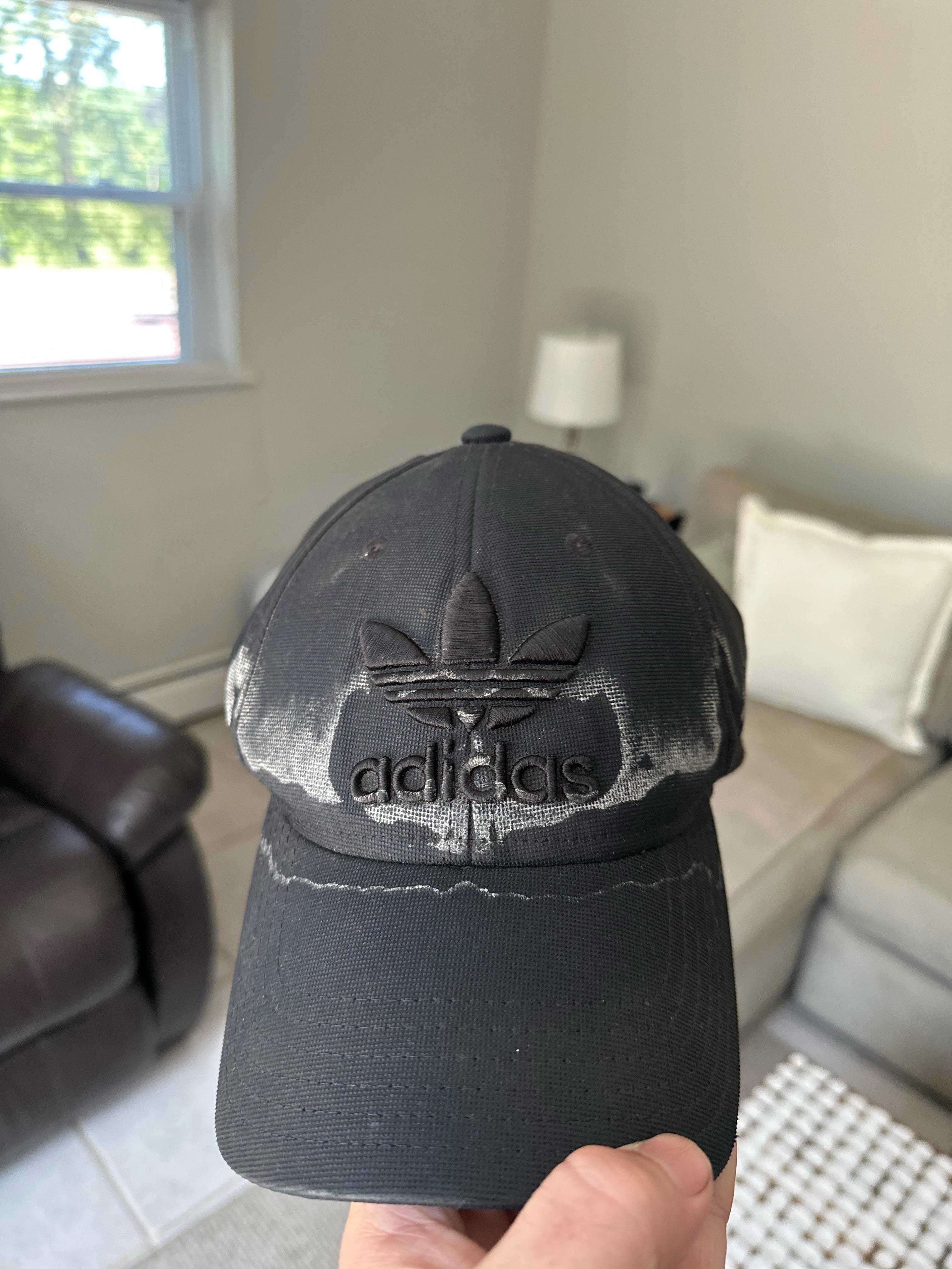How to remove stains from black hat? r/howto