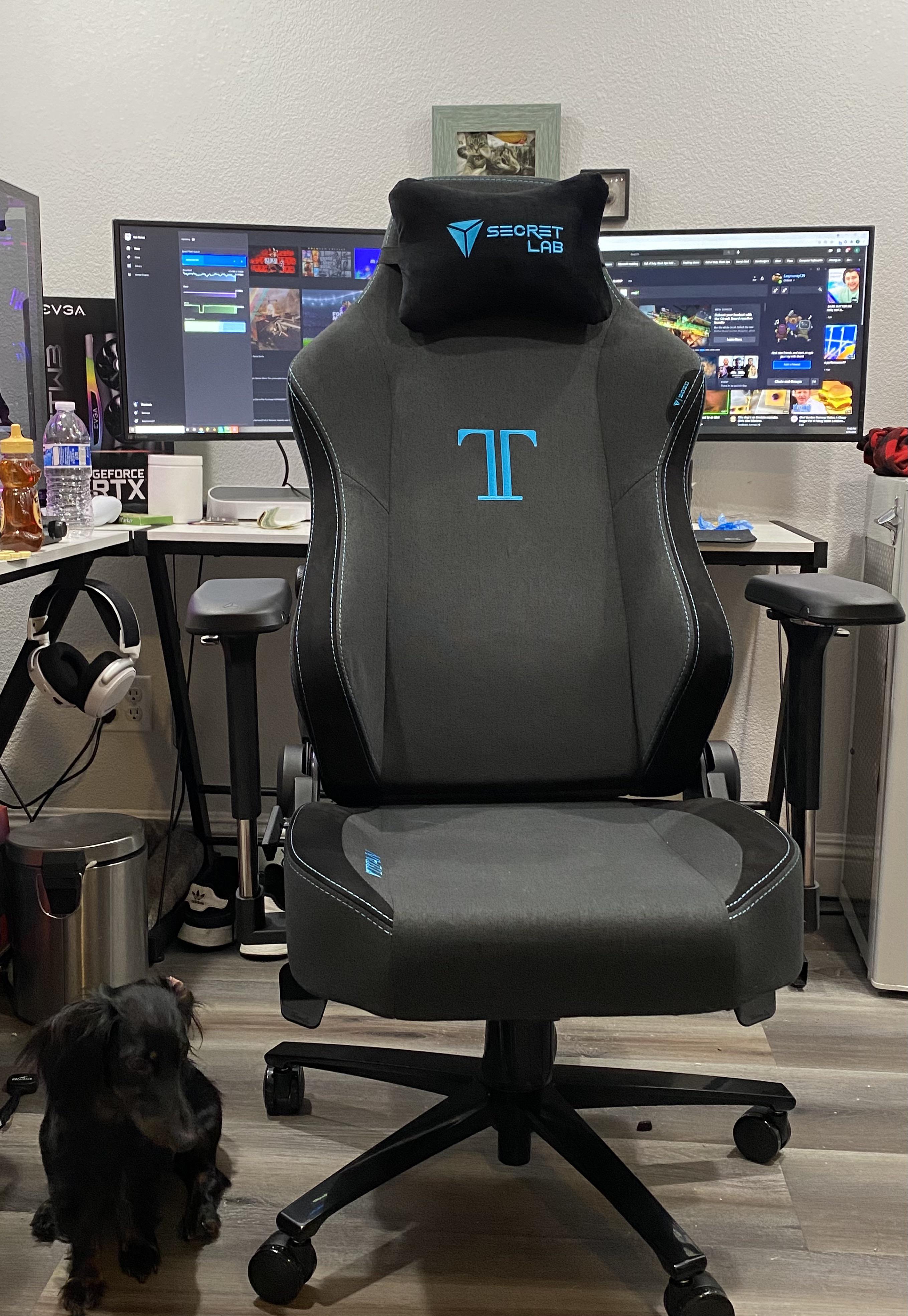 Got my brand new secret labs chair soft weave Titan r/secretlab