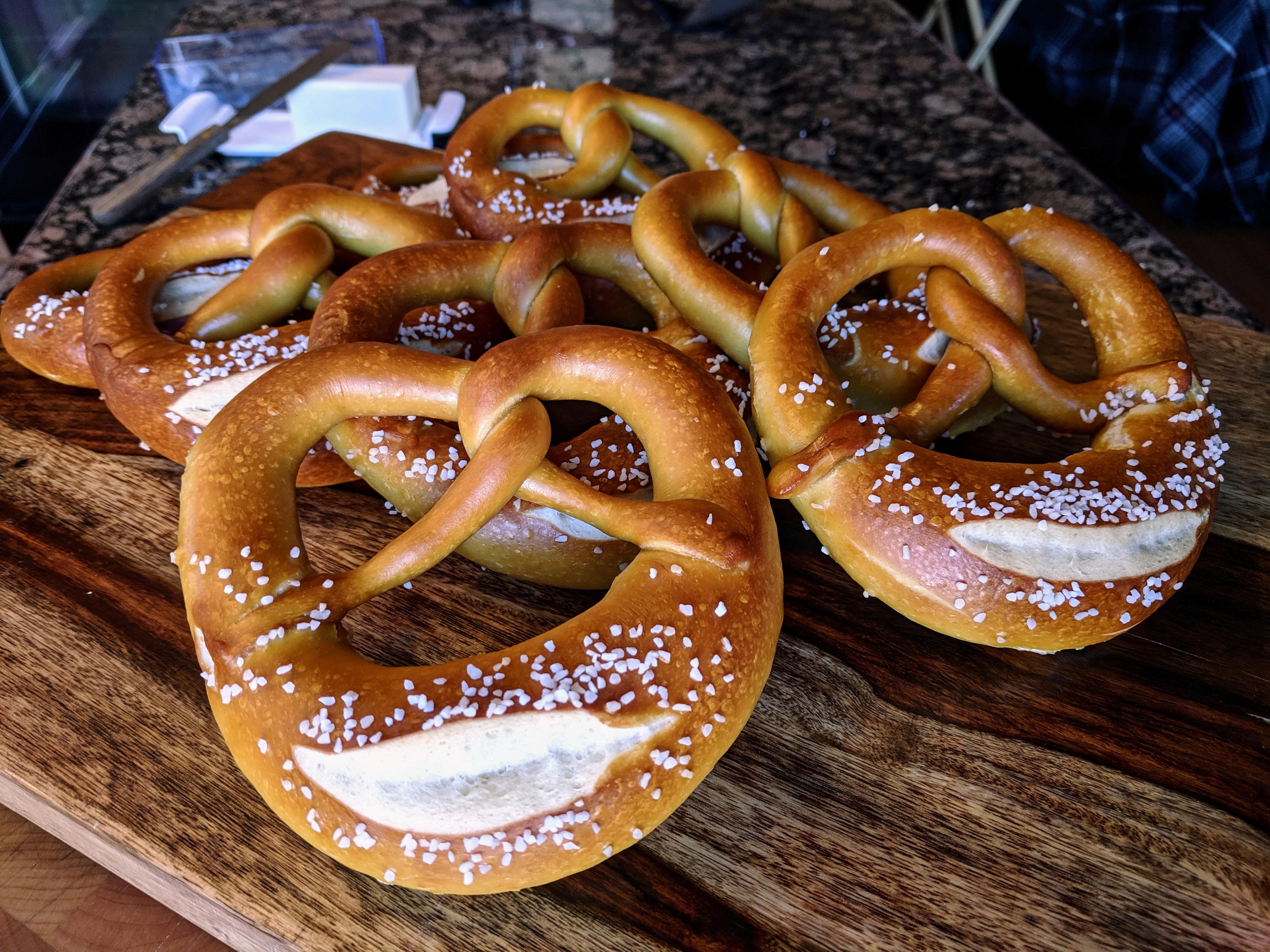 I made Bavarian Lye Pretzels r/Breadit