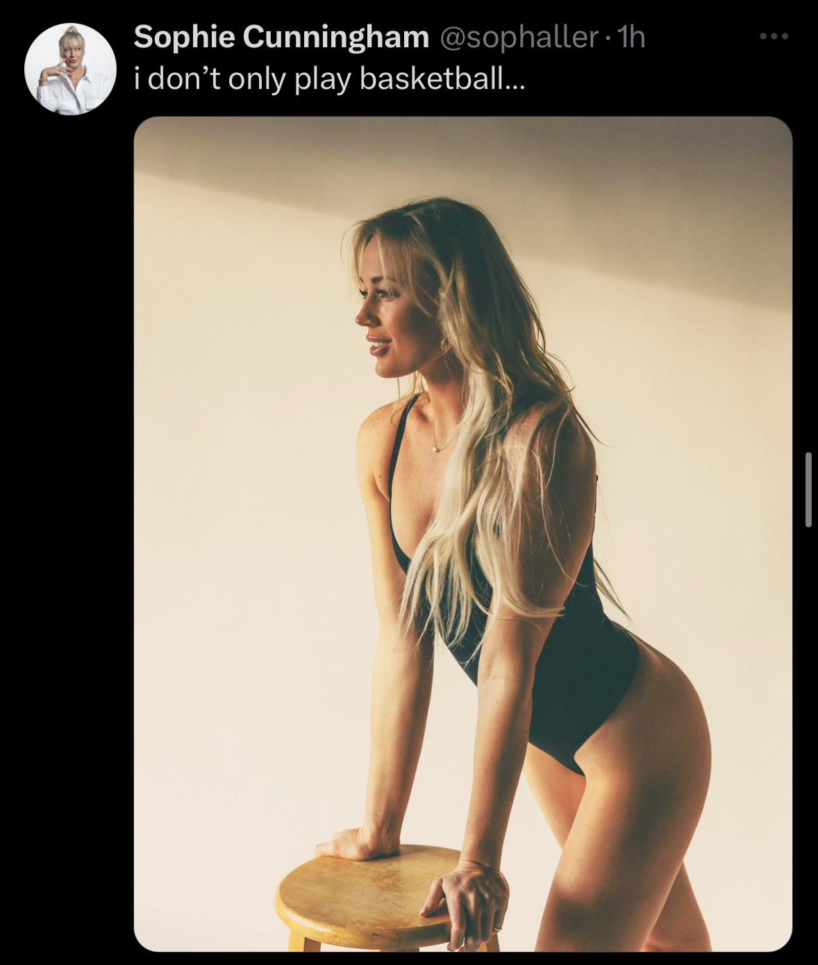 The Chiefs may have Taylor Swift…but the Suns have Sophie Cunningham 😤 : suns